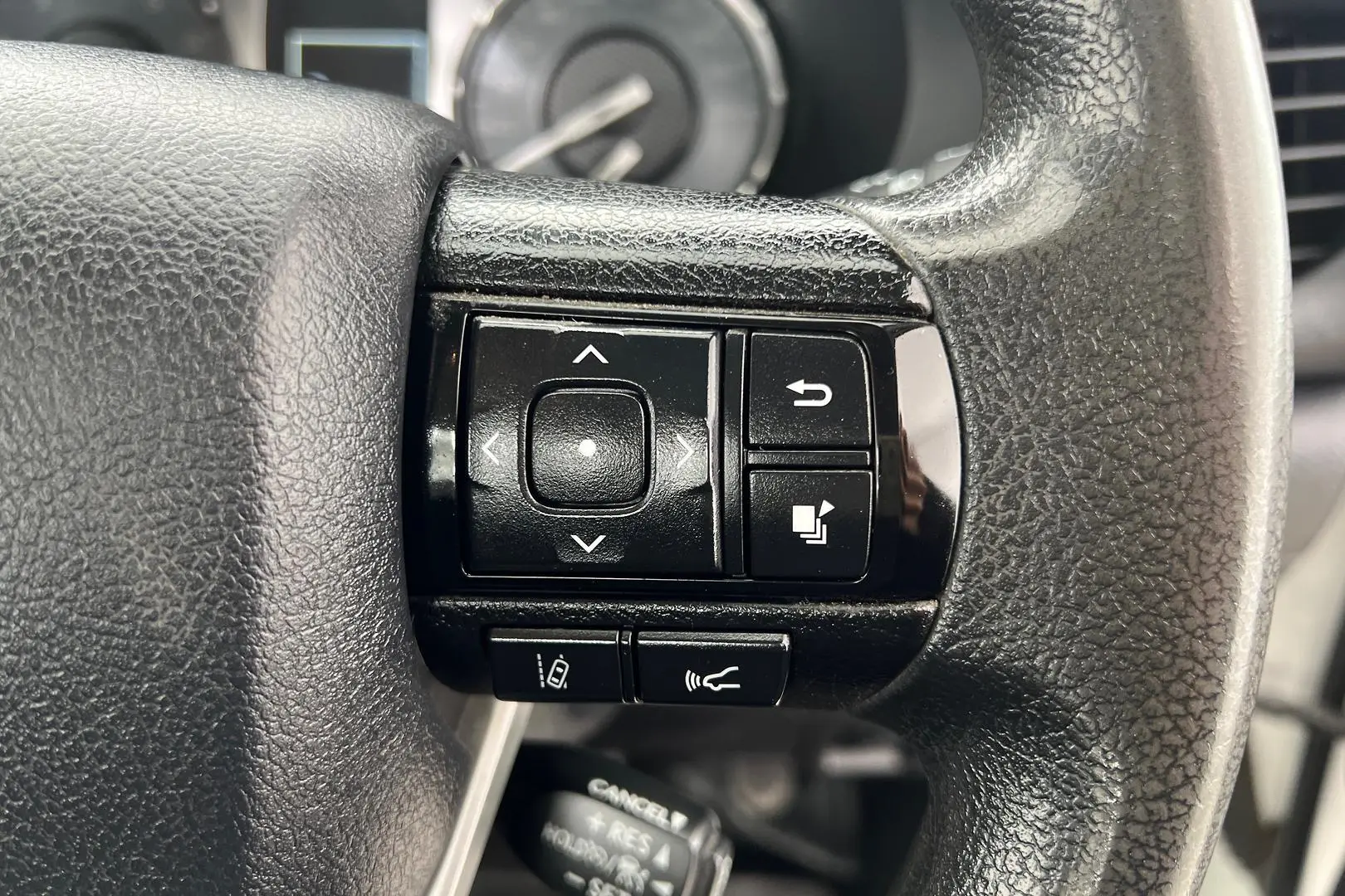 2021 Toyota Hilux Gallery Image 18