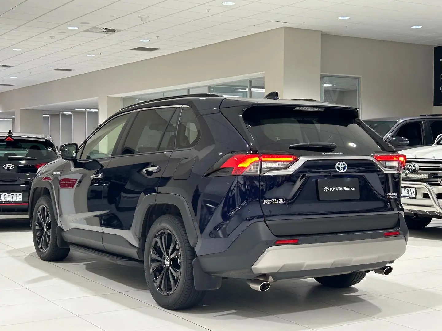 2023 Toyota RAV4 Gallery Image 8