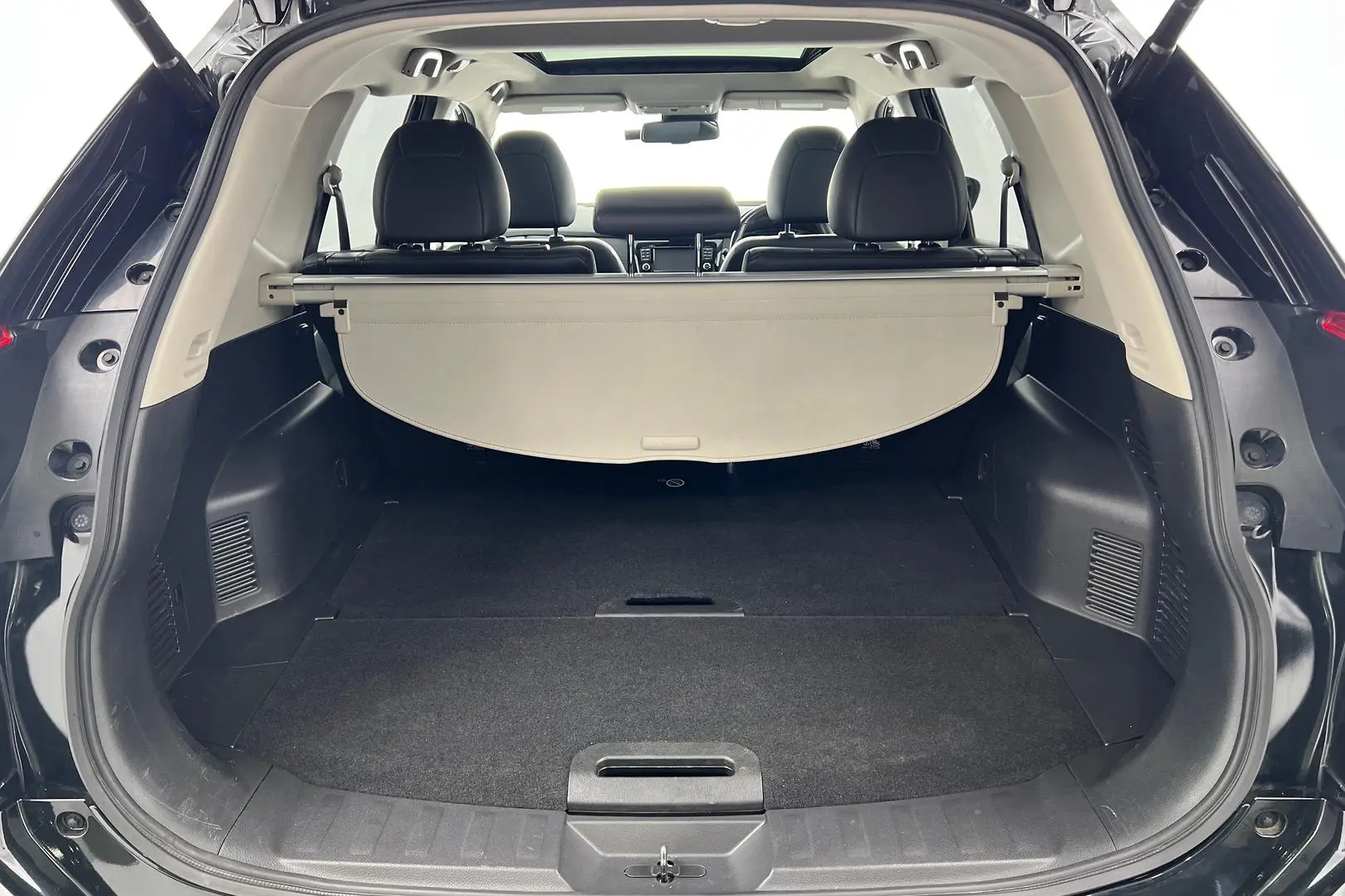 2018 Nissan X-TRAIL Gallery Image 20