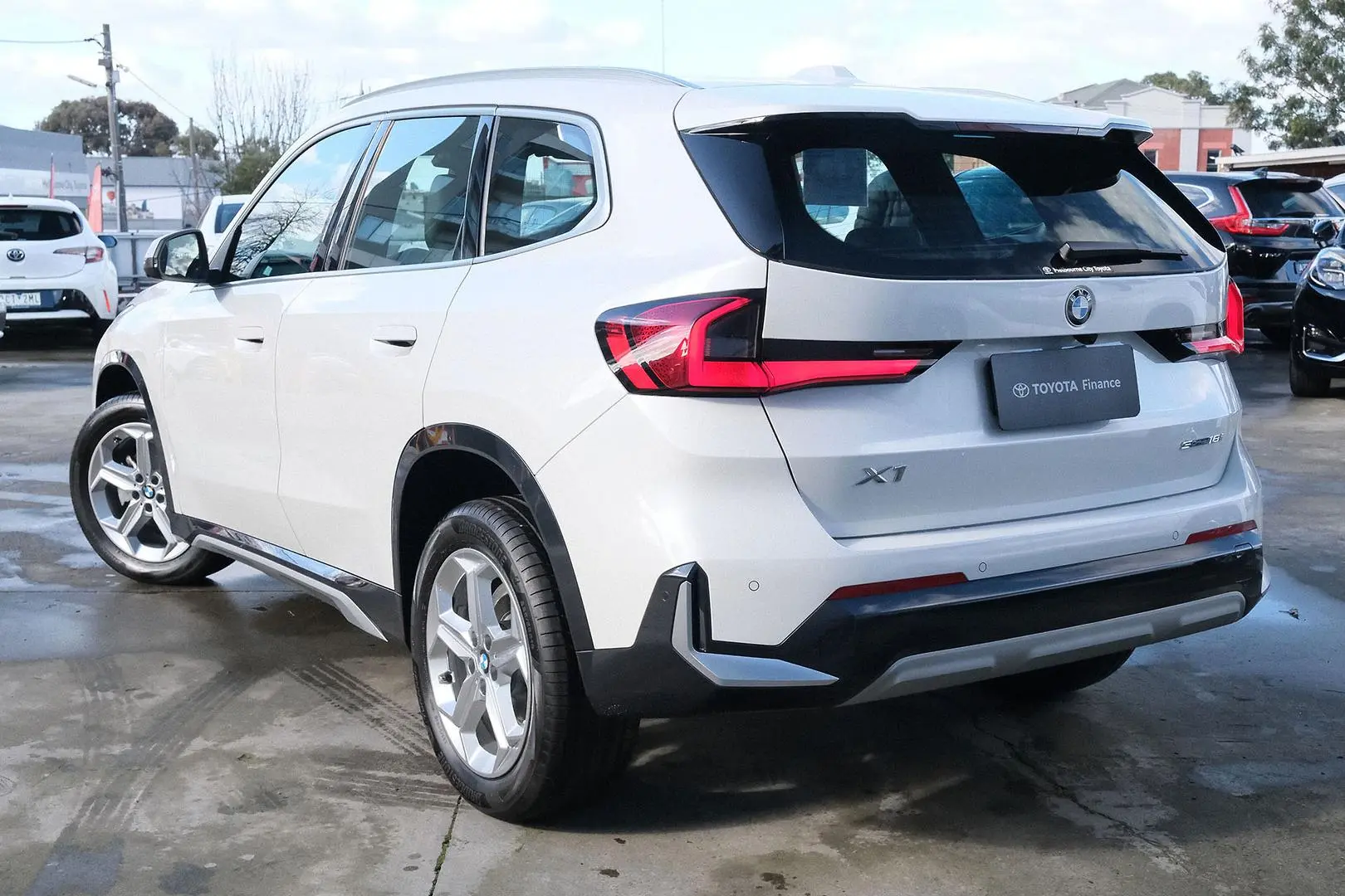 2023 BMW X1 Gallery Image 2