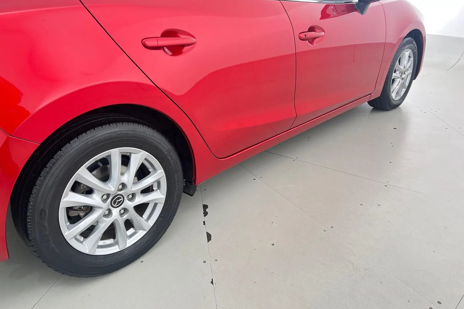 2017 Mazda 3 Gallery Image 5