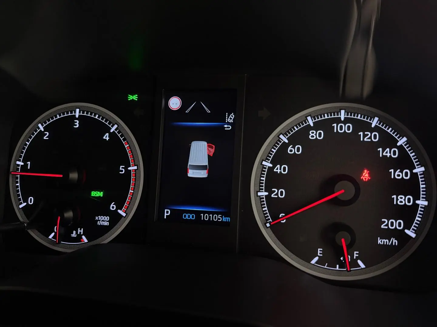 2020 Toyota Hiace Gallery Image 24