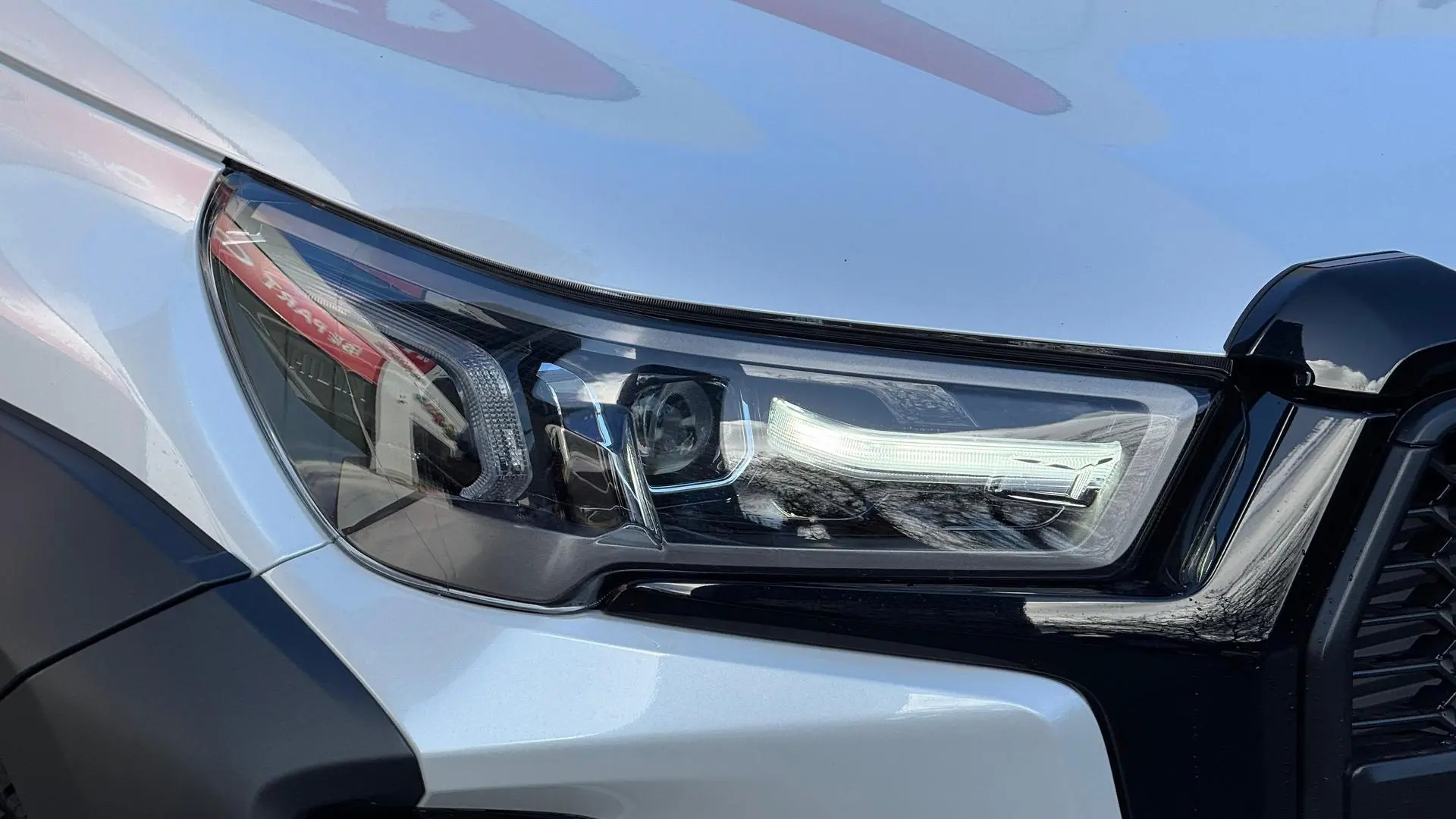 2024 Toyota Hilux Gallery Image 14