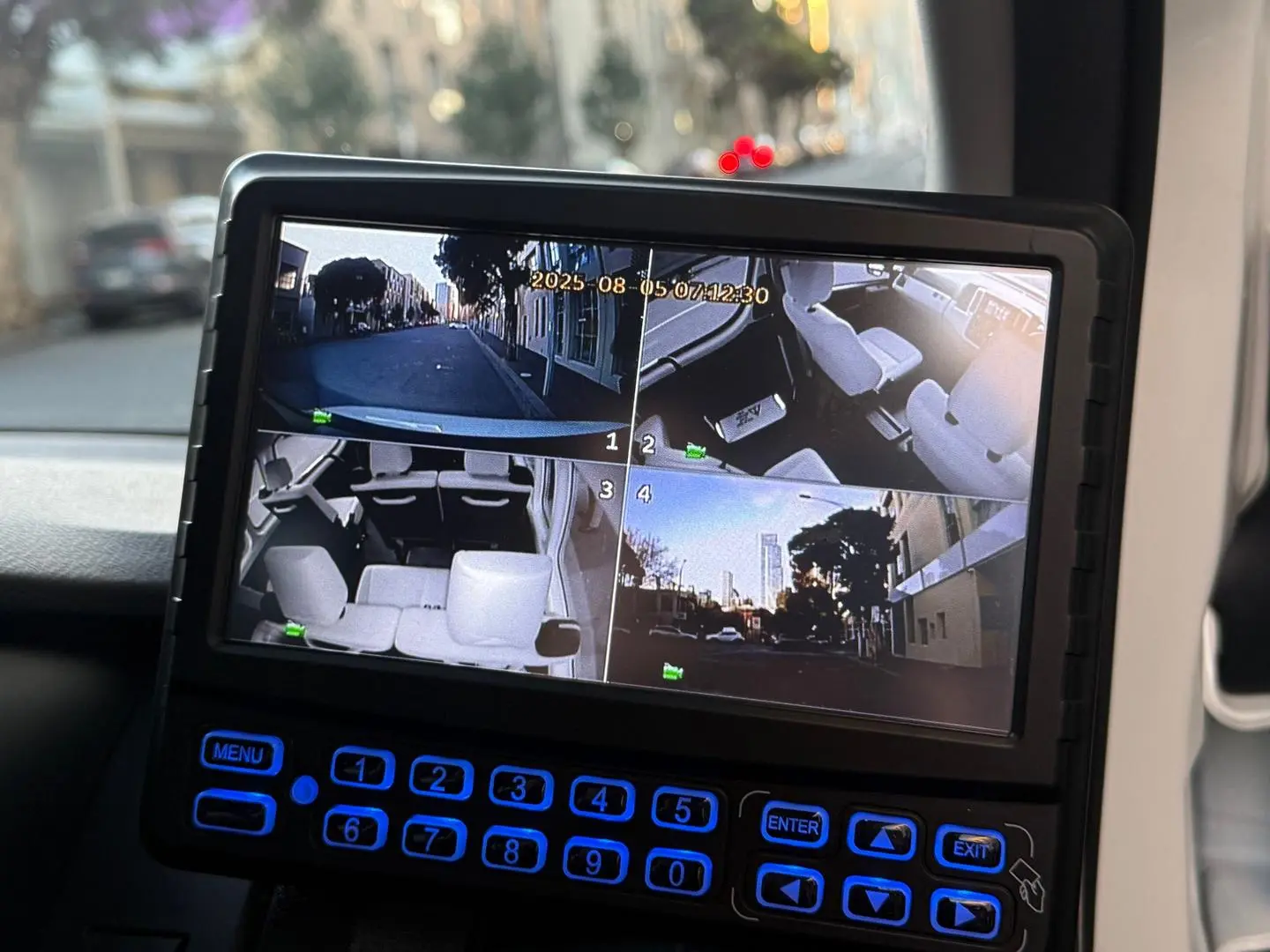 2019 Toyota Hiace Gallery Image 29
