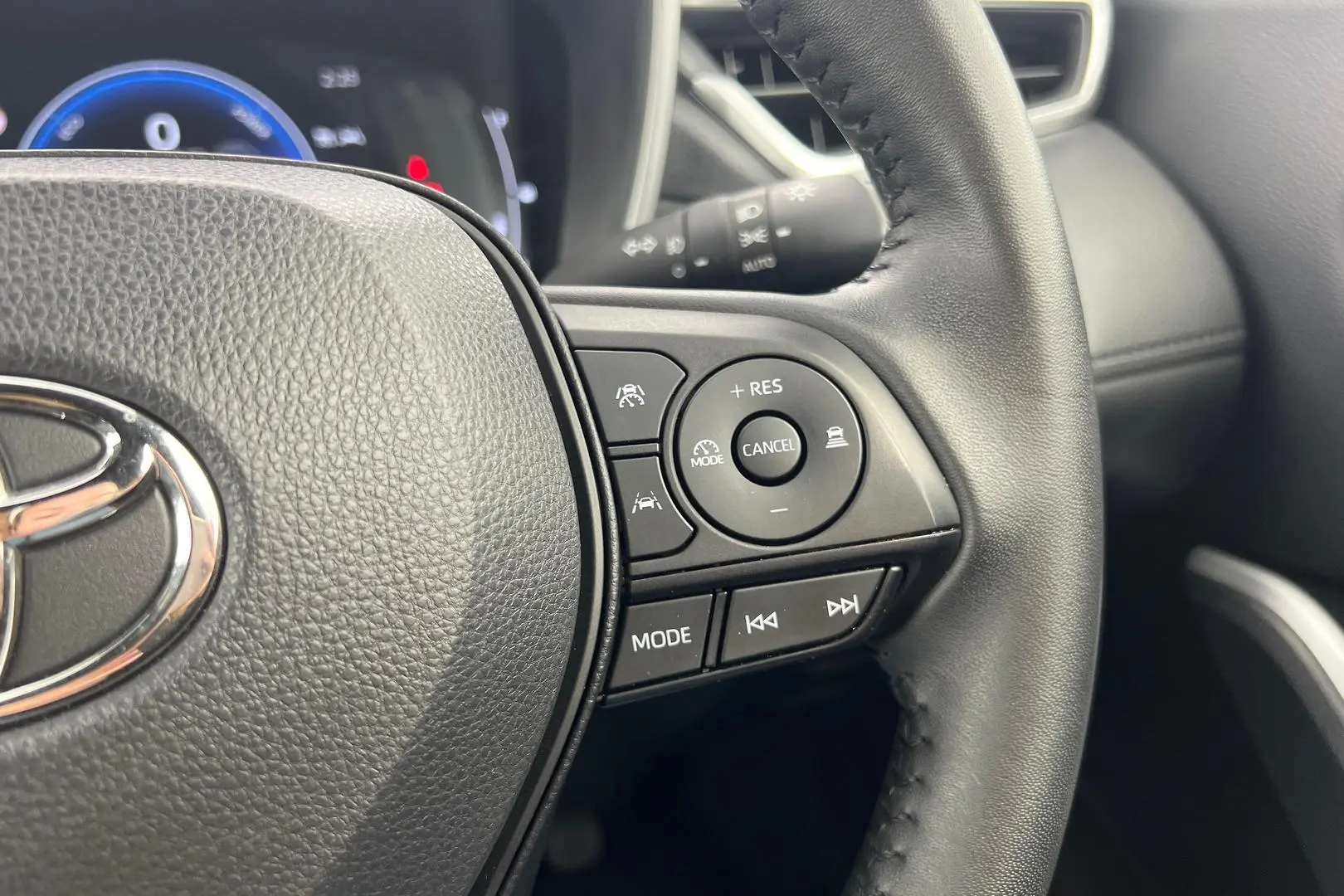 2023 Toyota Corolla Cross Gallery Image 18