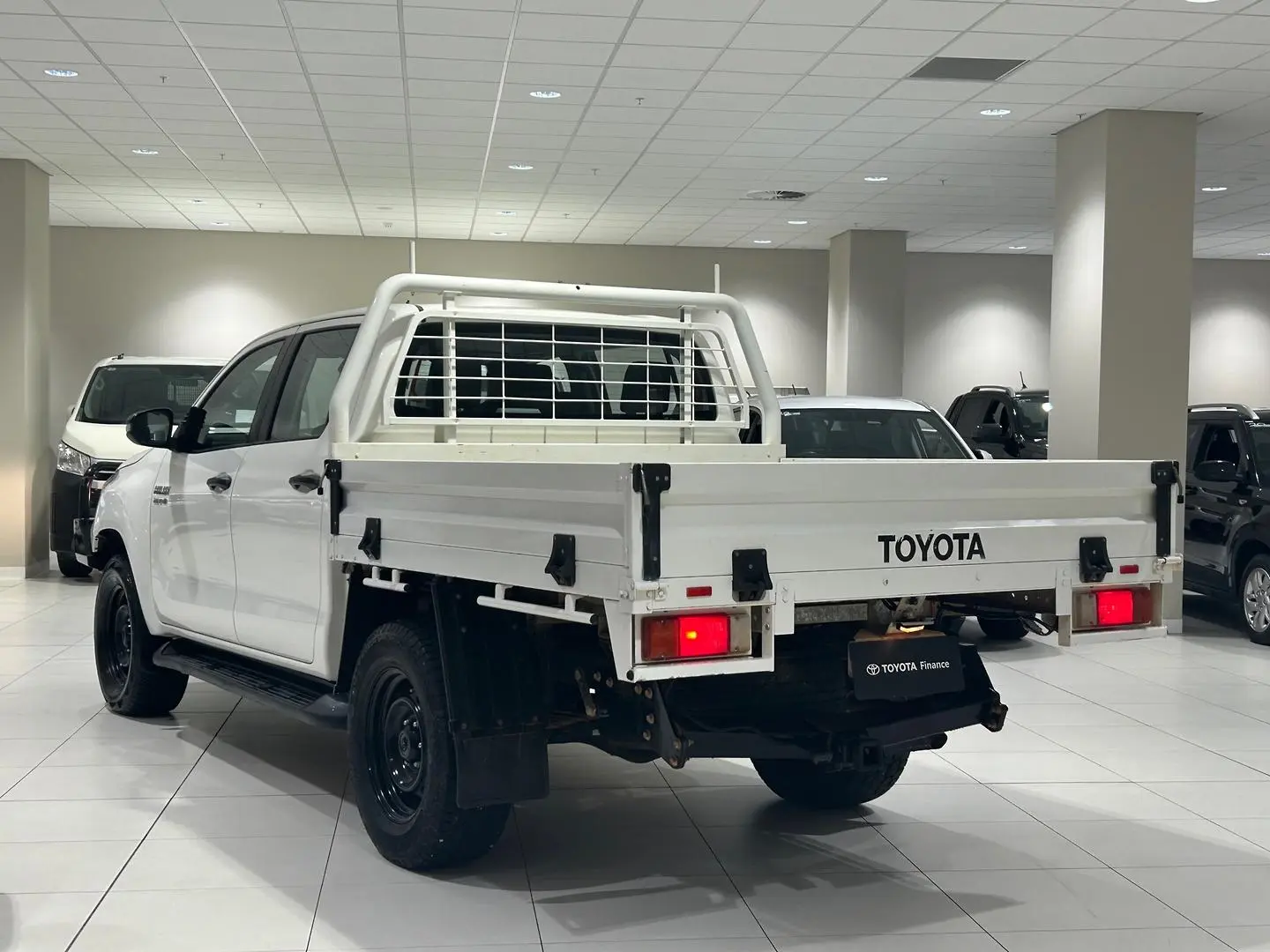2020 Toyota Hilux Gallery Image 8