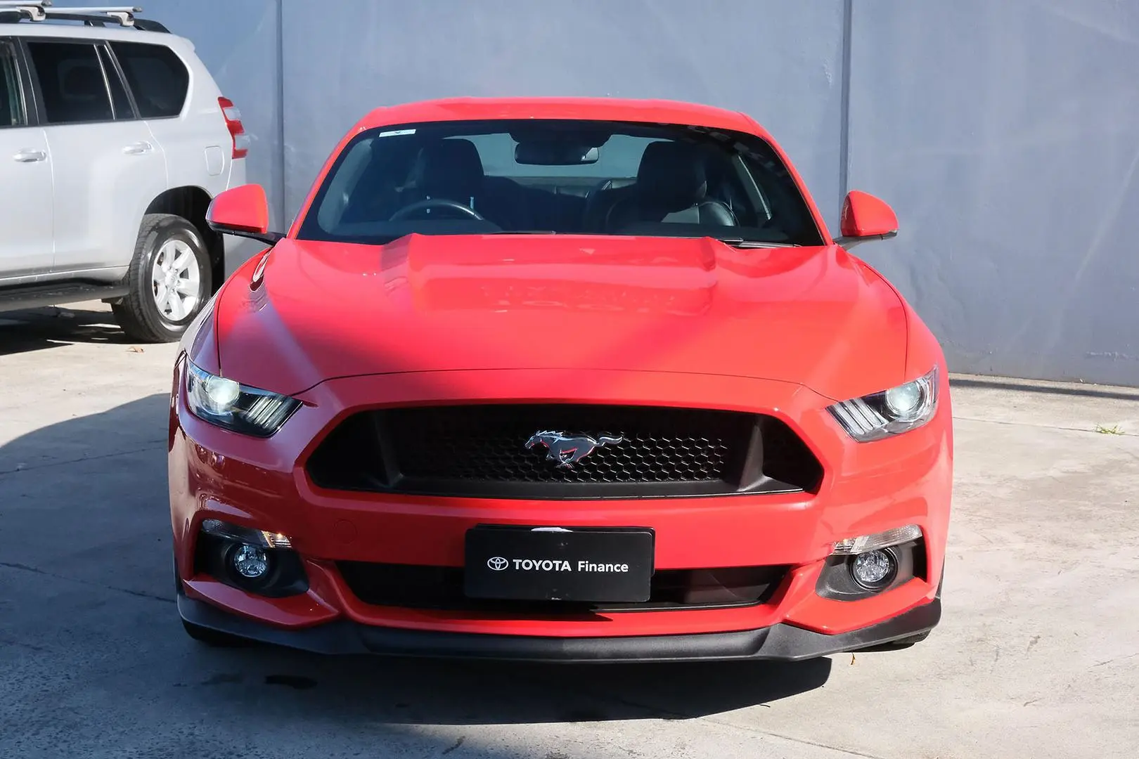 2017 Ford Mustang Gallery Image 3