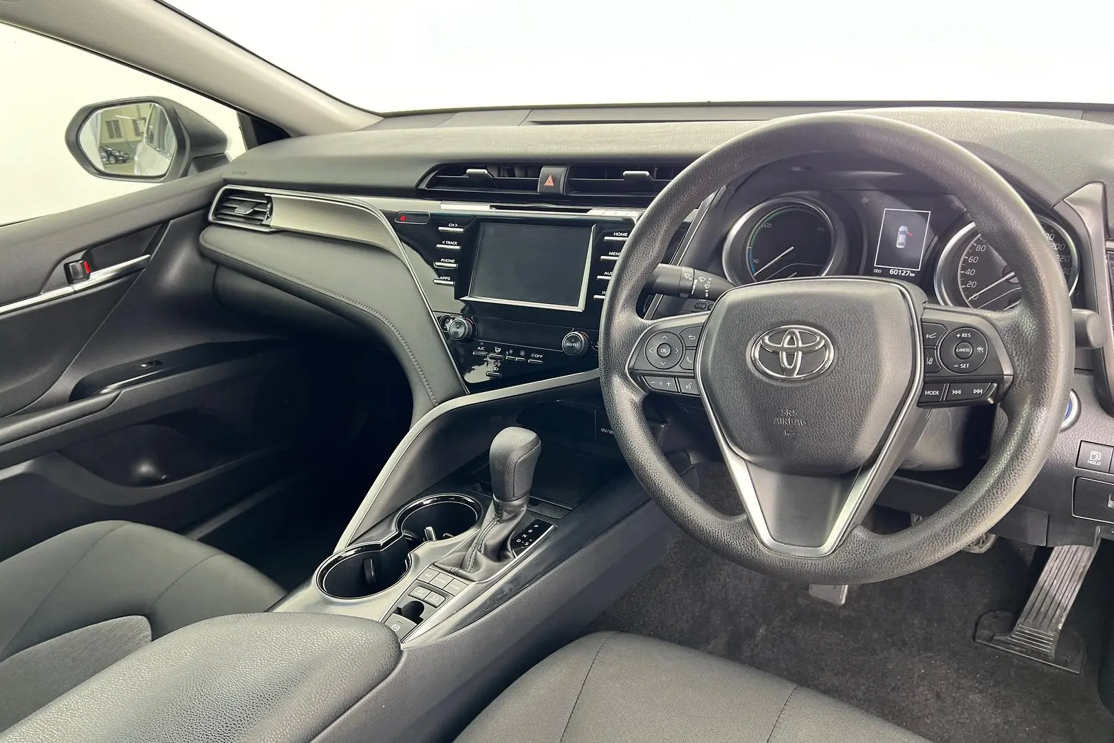 2019 Toyota Camry Image 12