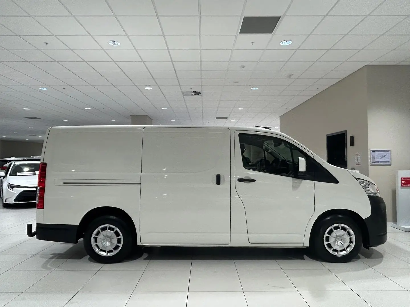 2022 Toyota Hiace Gallery Image 2