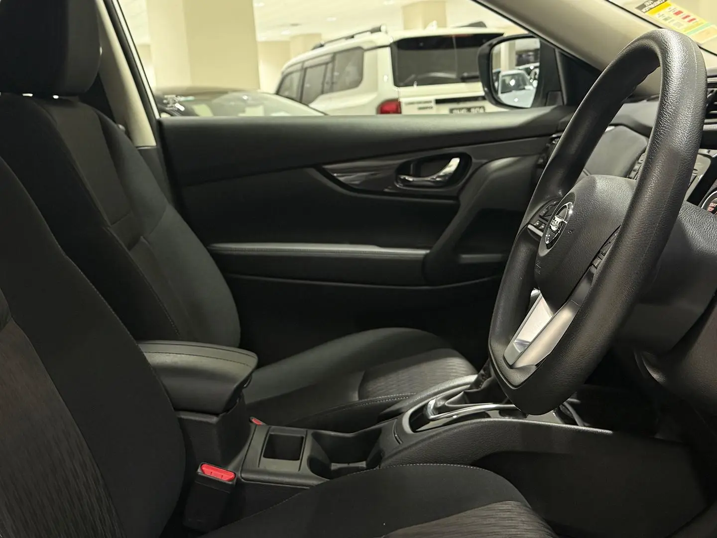 2020 Nissan X-TRAIL Gallery Image 12