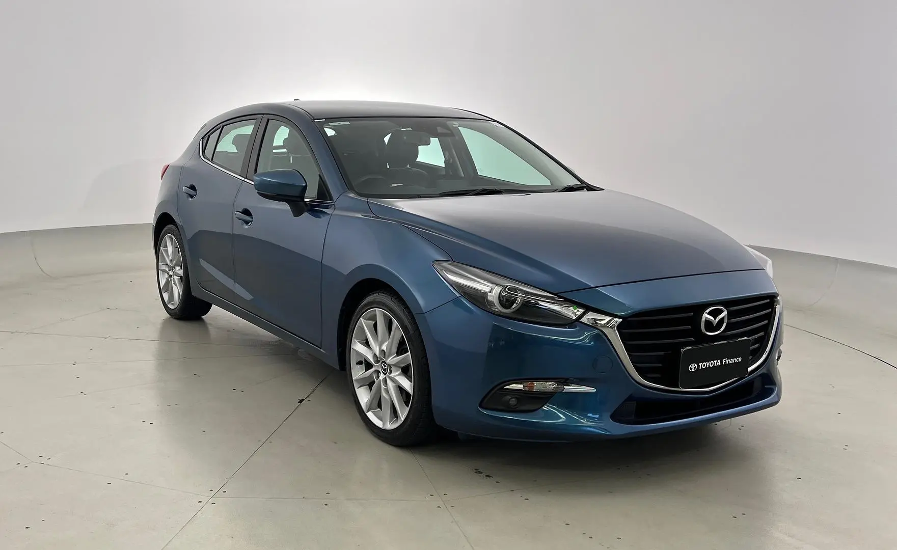 2018 Mazda 3 Gallery Image 1