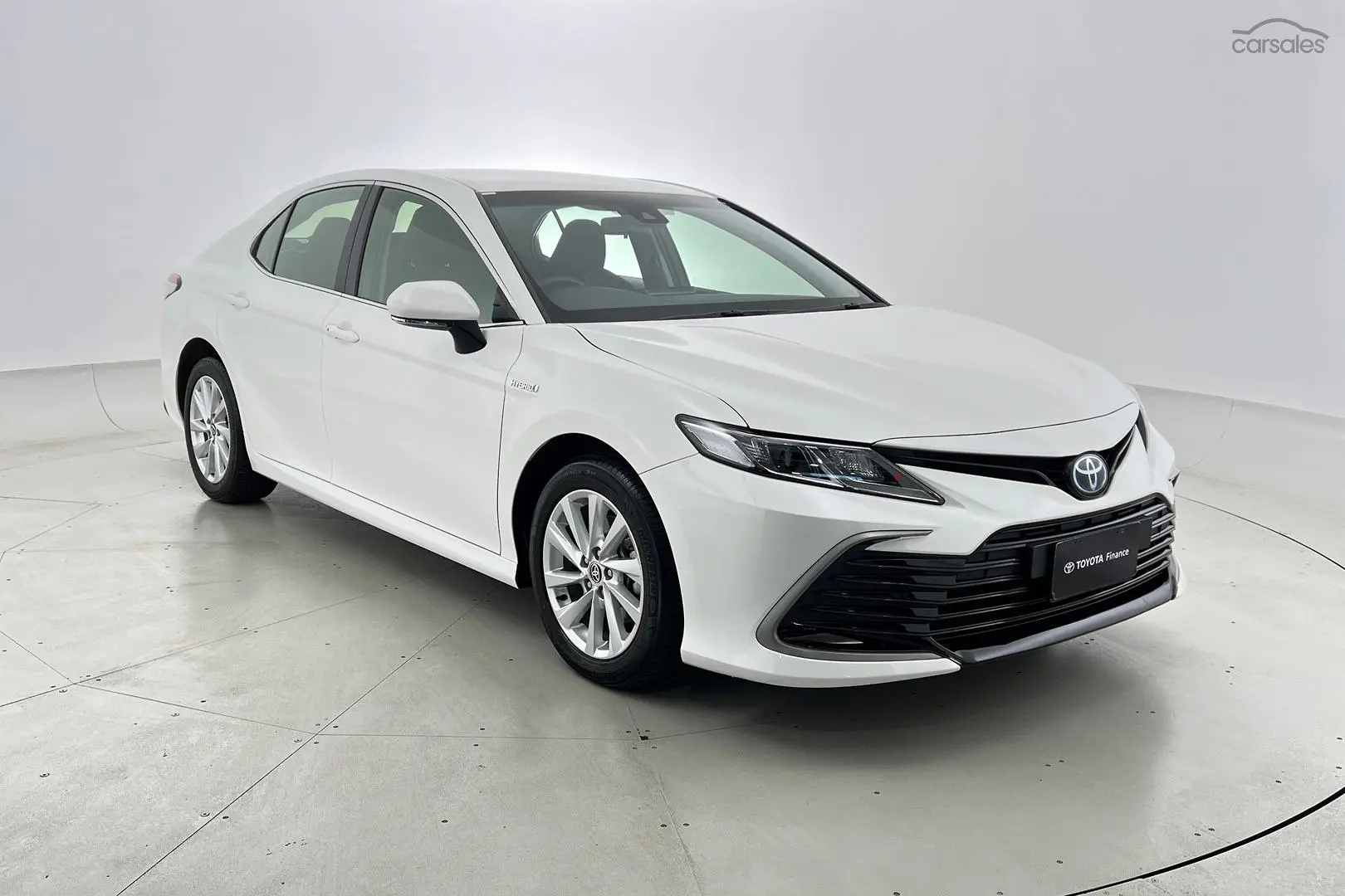 2023 Toyota Camry Image 1