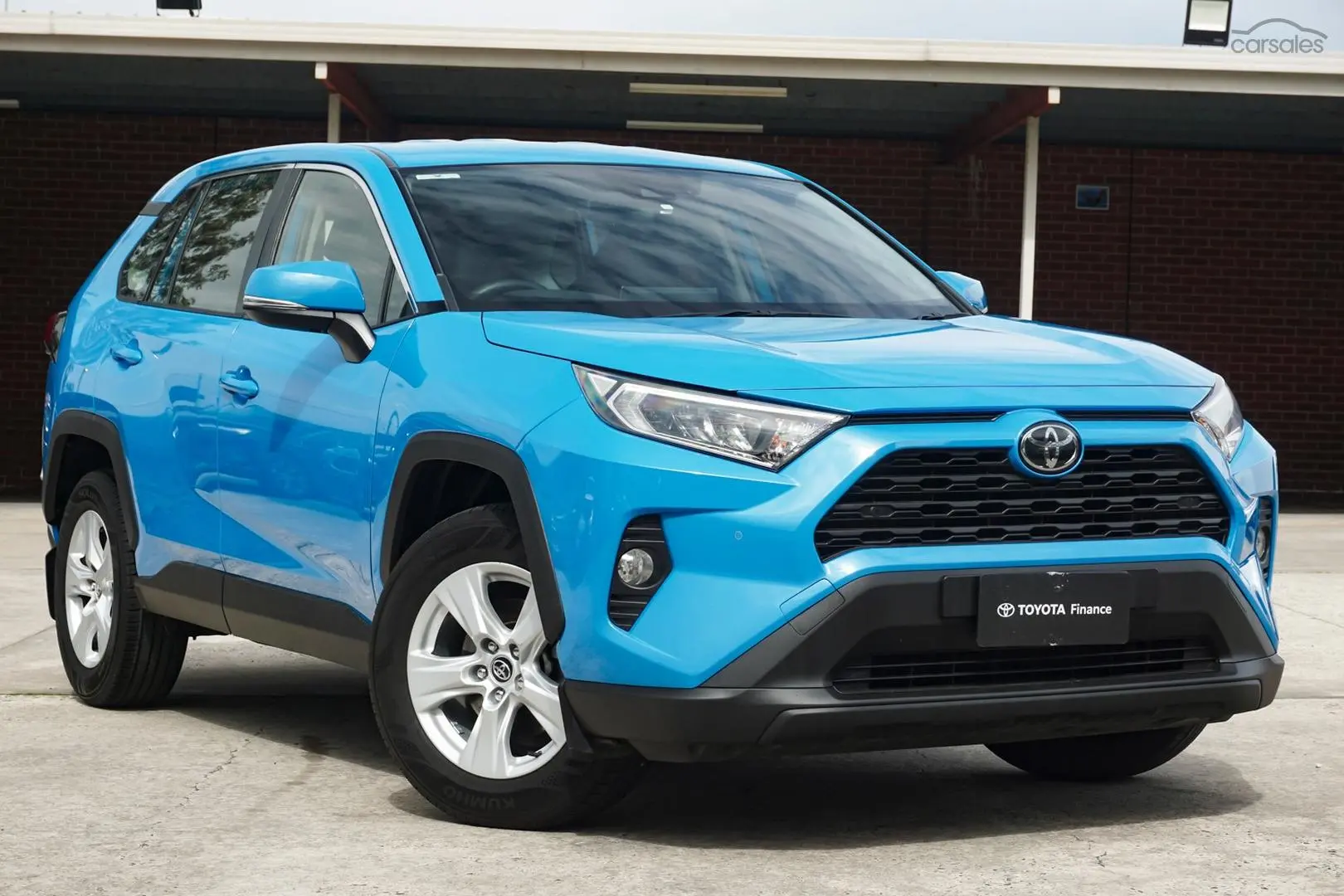 2019 Toyota RAV4 Image 1