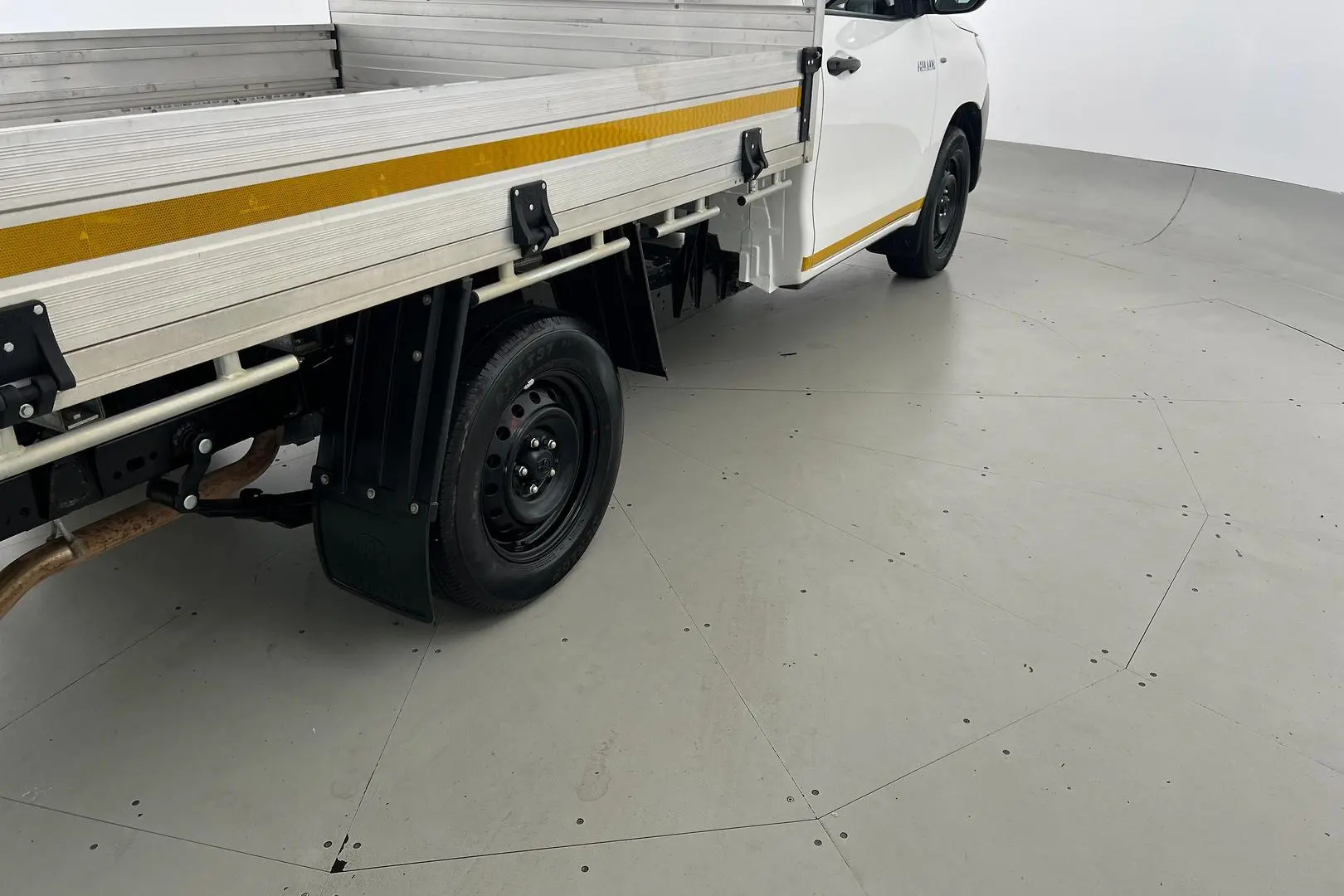 2022 Toyota Hilux Gallery Image 10