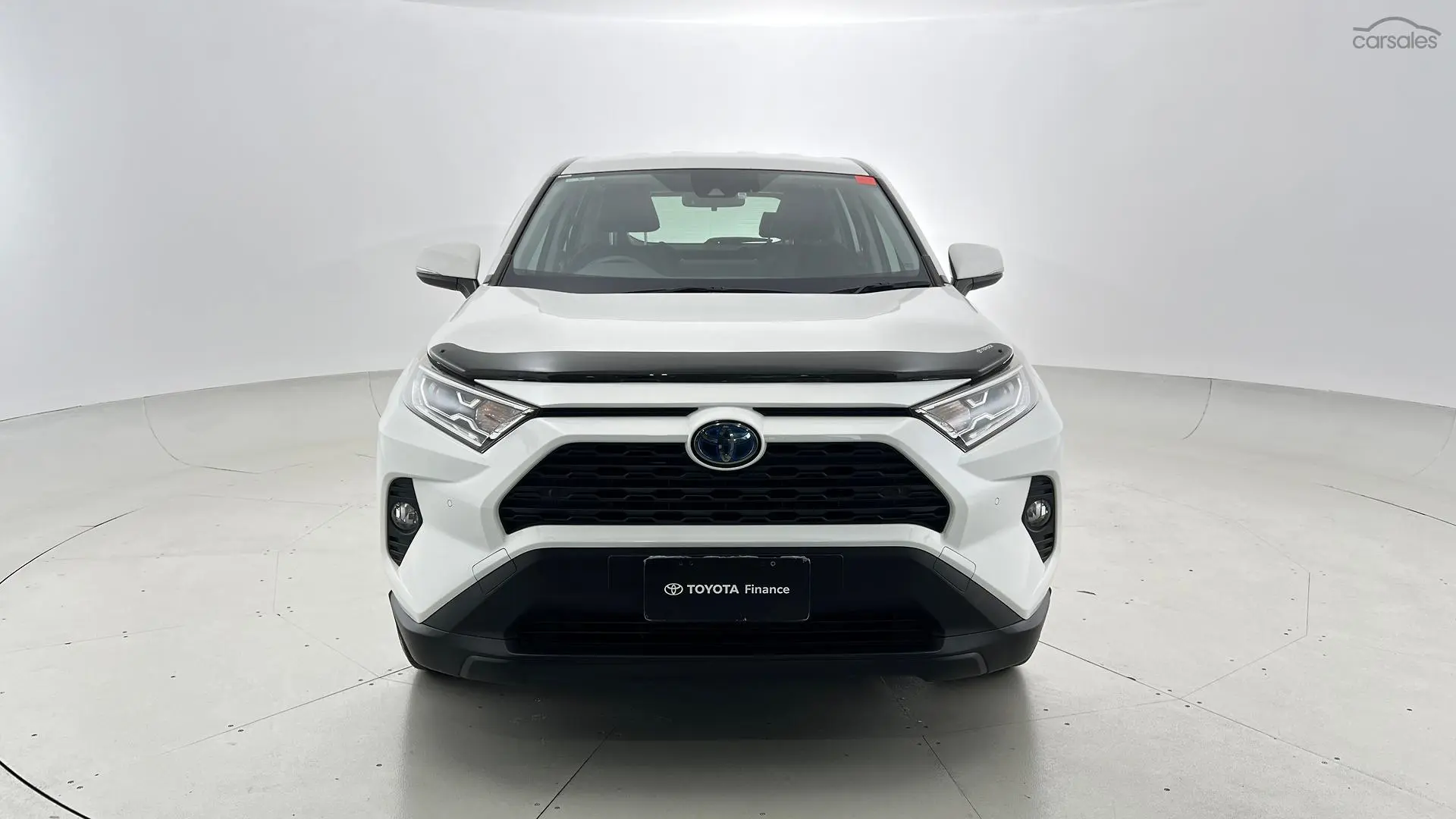 2019 Toyota RAV4 Image 2