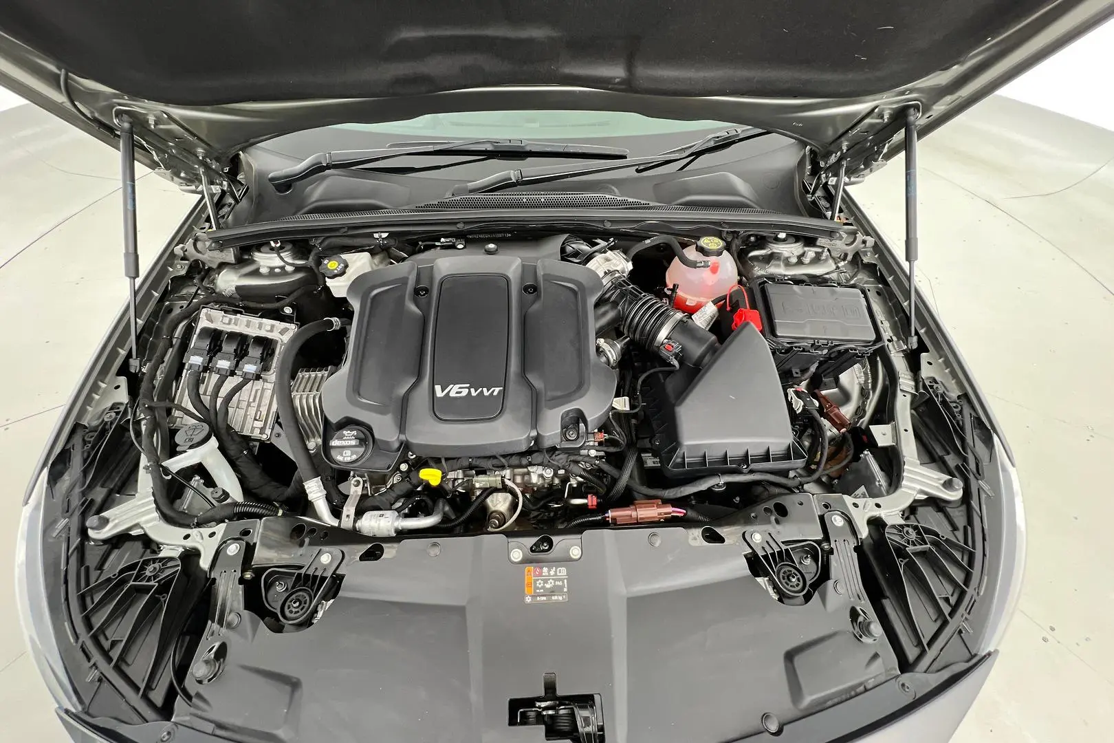 2018 Holden Commodore Gallery Image 21