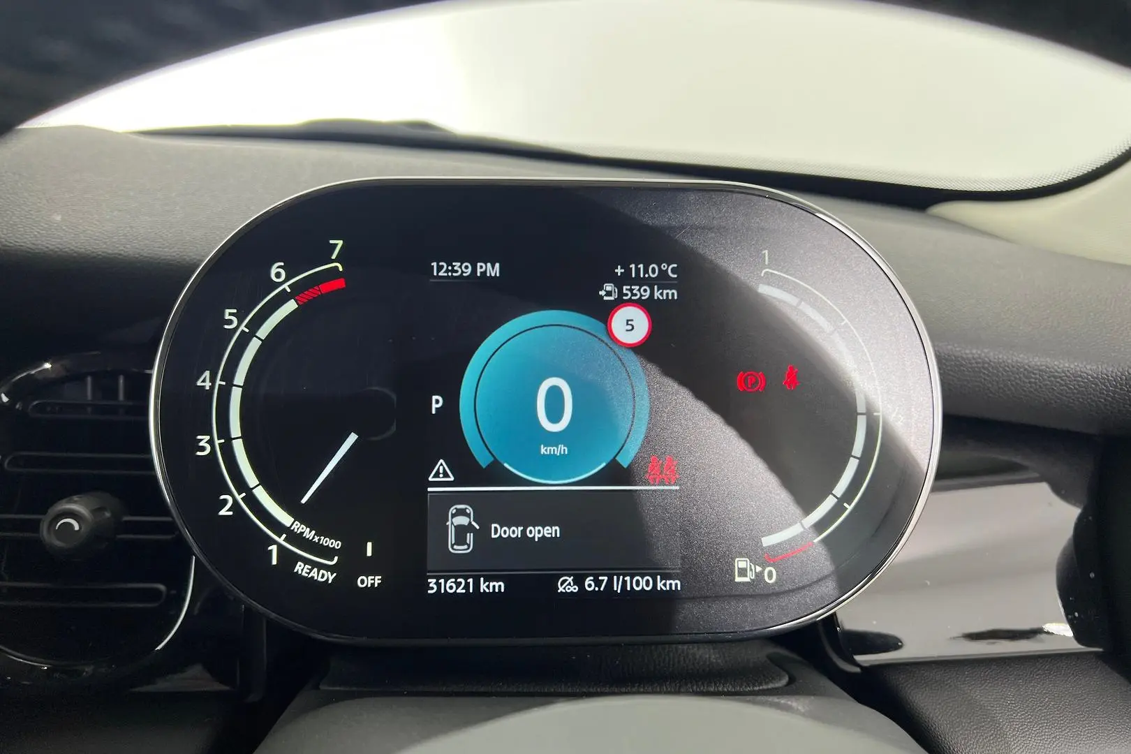 2021 MINI Hatch Gallery Image 17