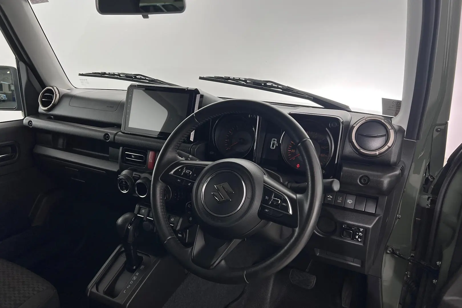 2022 Suzuki Jimny Gallery Image 13