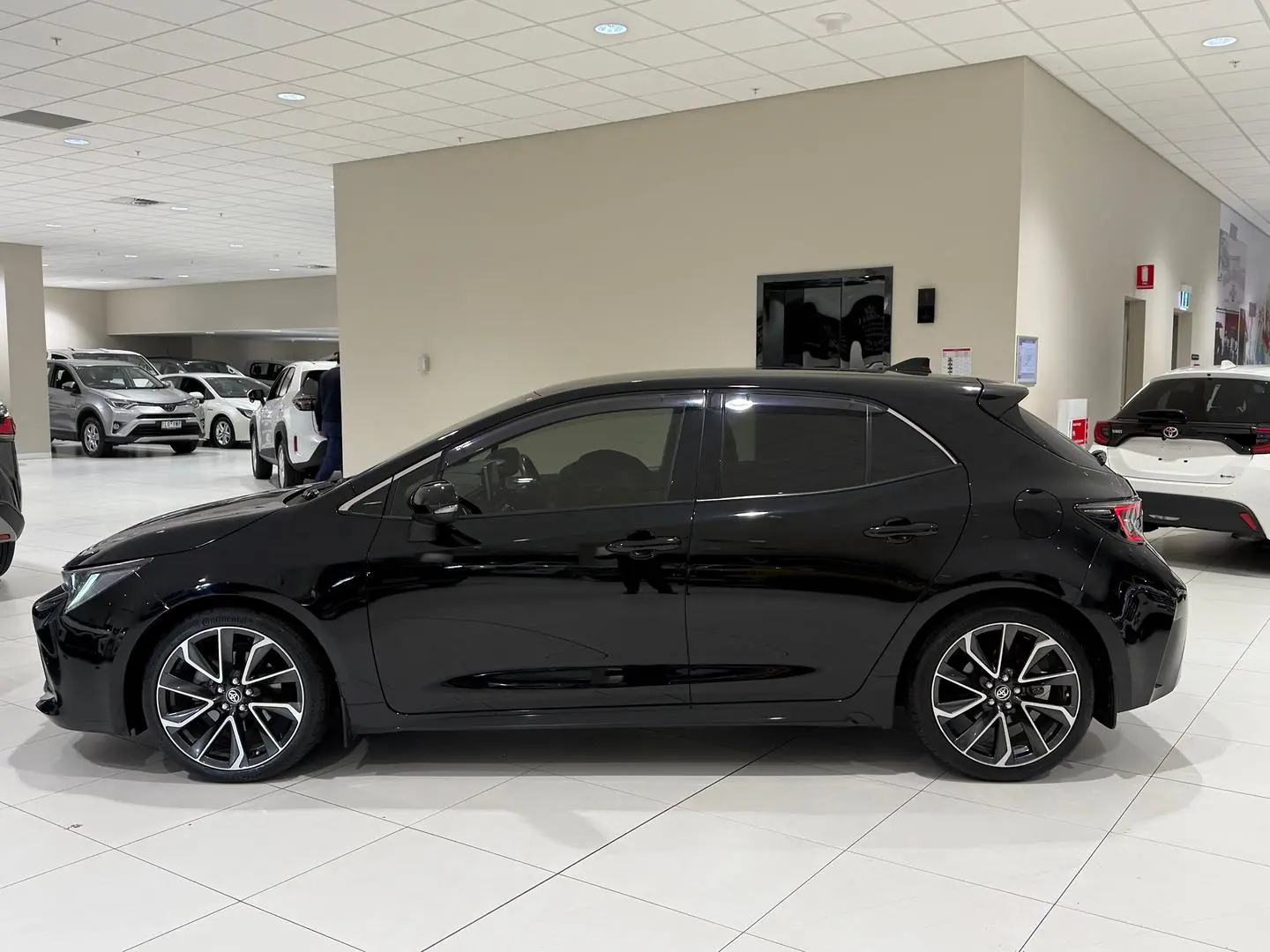 2019 Toyota Corolla Gallery Image 6