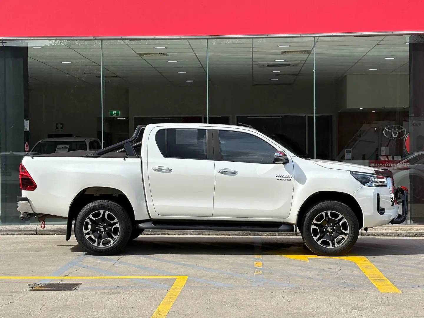 2020 Toyota Hilux Gallery Image 2