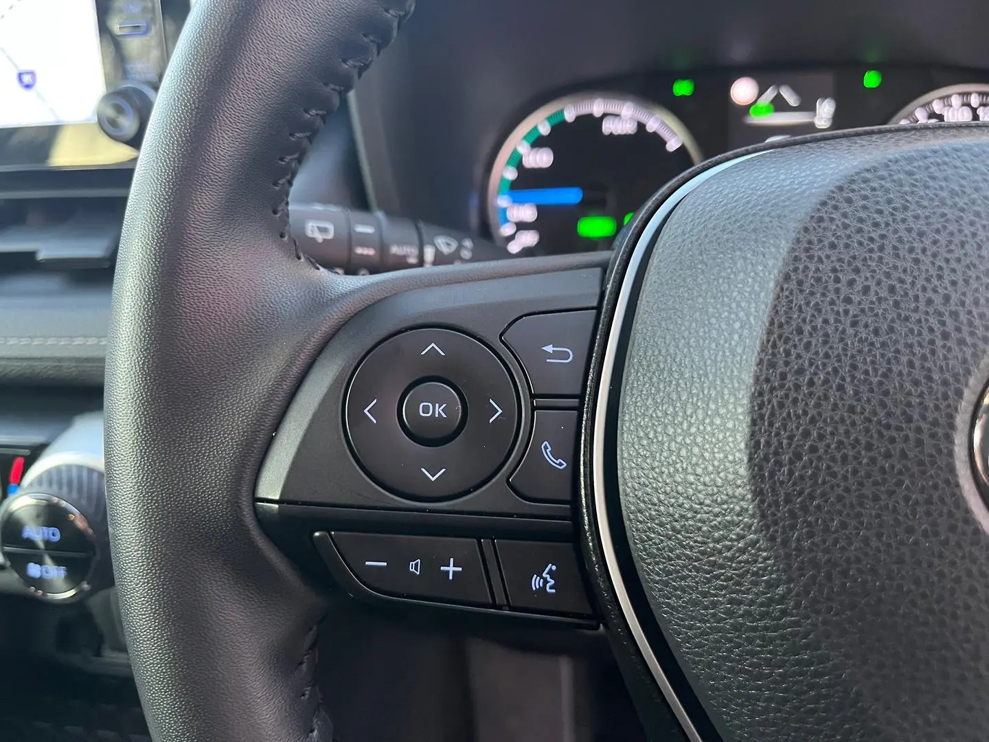 2023 Toyota RAV4 Gallery Image 18