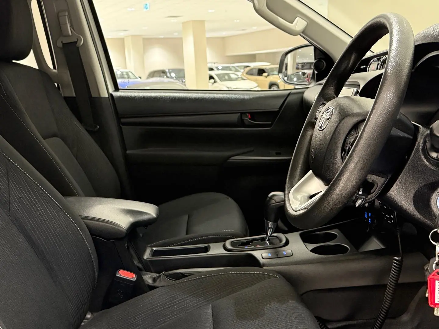 2023 Toyota Hilux Gallery Image 14