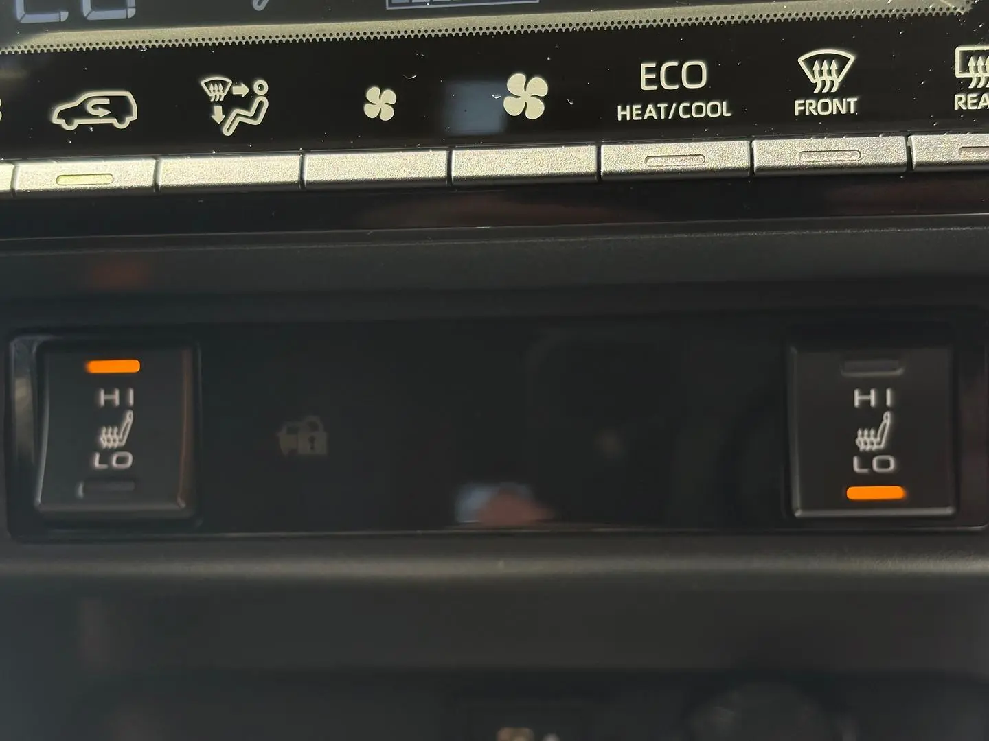 2024 Toyota RAV4 Gallery Image 21