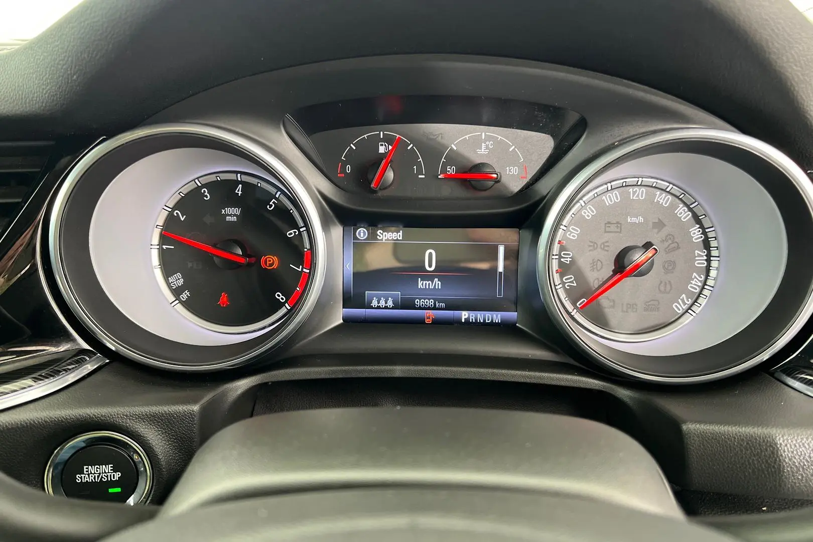 2019 Holden Calais Gallery Image 18