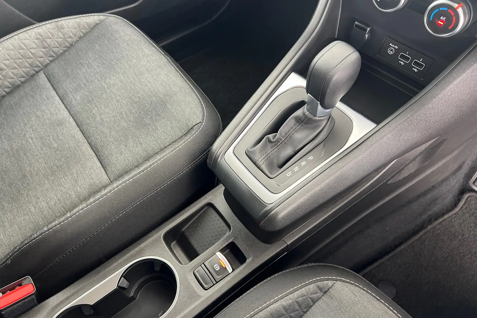 2022 Renault Captur Gallery Image 13