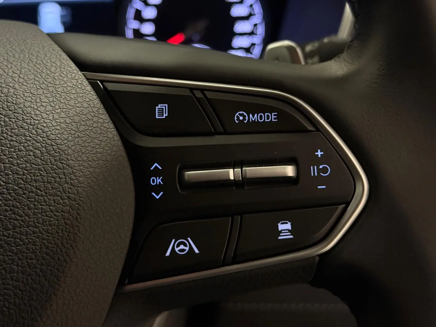 2021 Hyundai Santa Fe Gallery Image 22