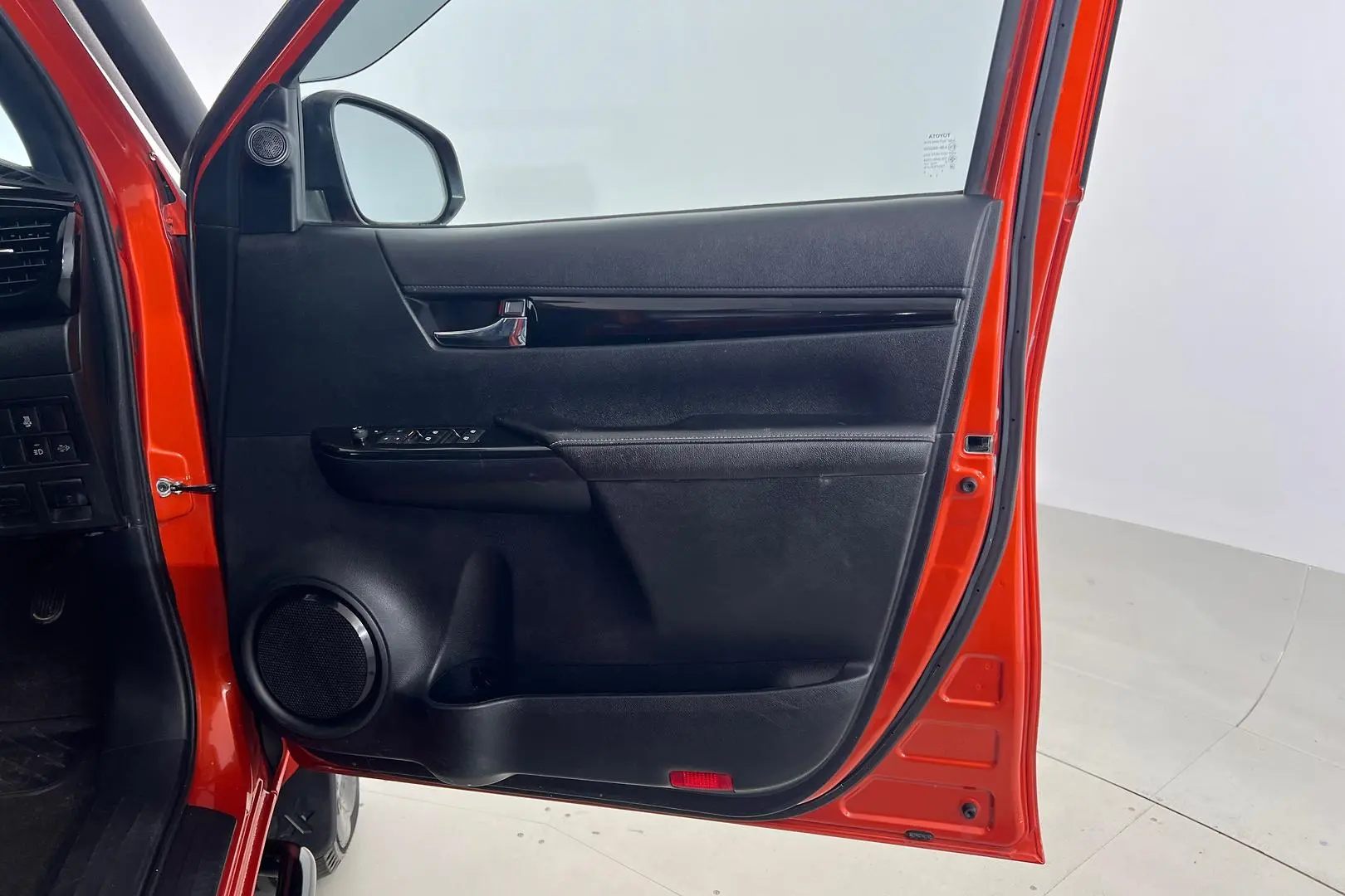 2019 Toyota Hilux Gallery Image 10