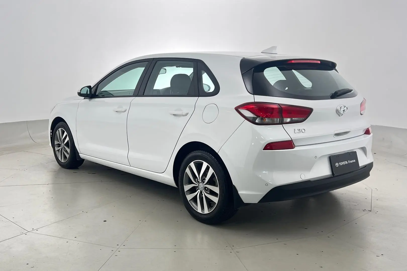 2020 Hyundai i30 Gallery Image 7