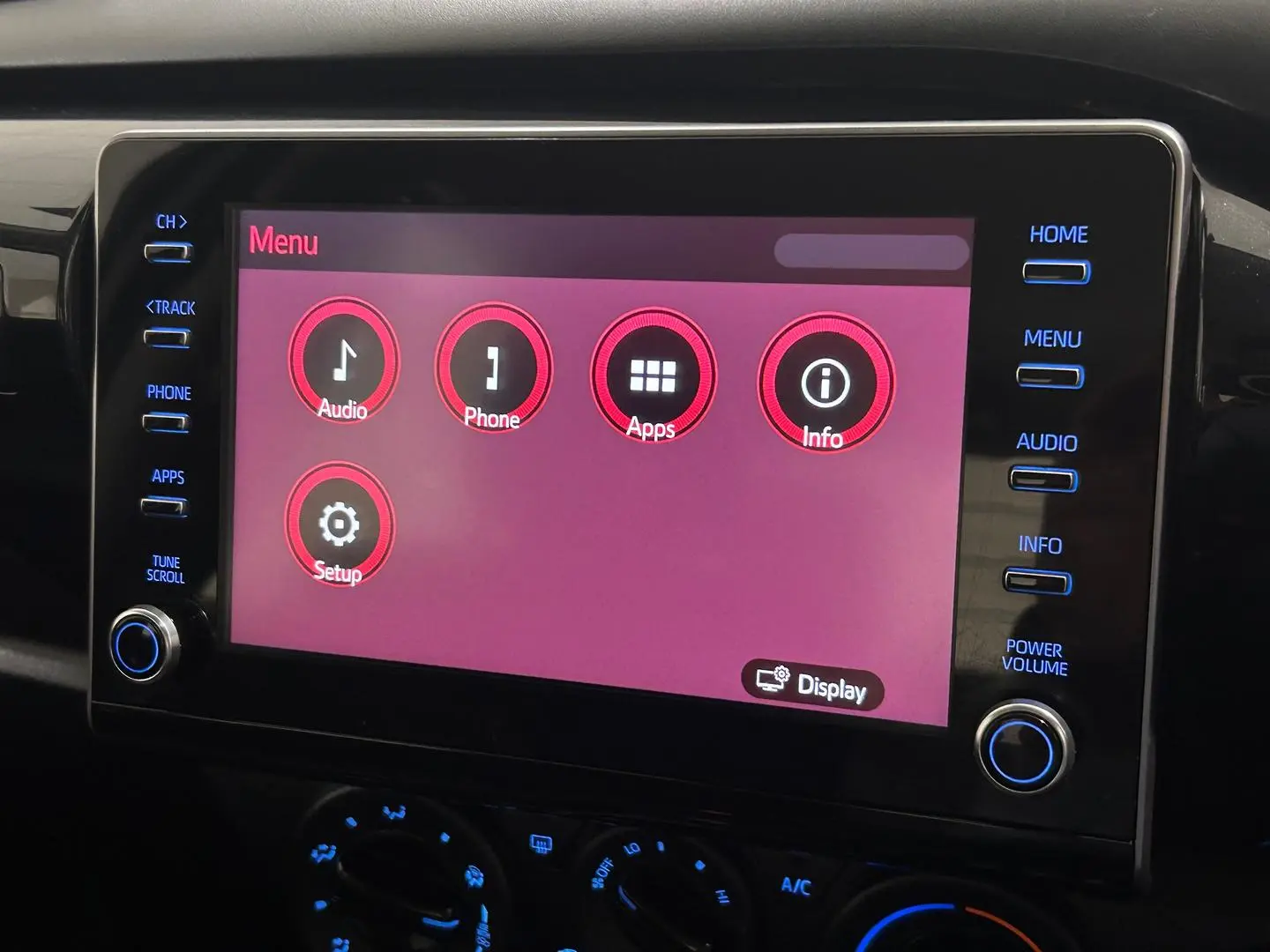 2021 Toyota Hilux Gallery Image 14