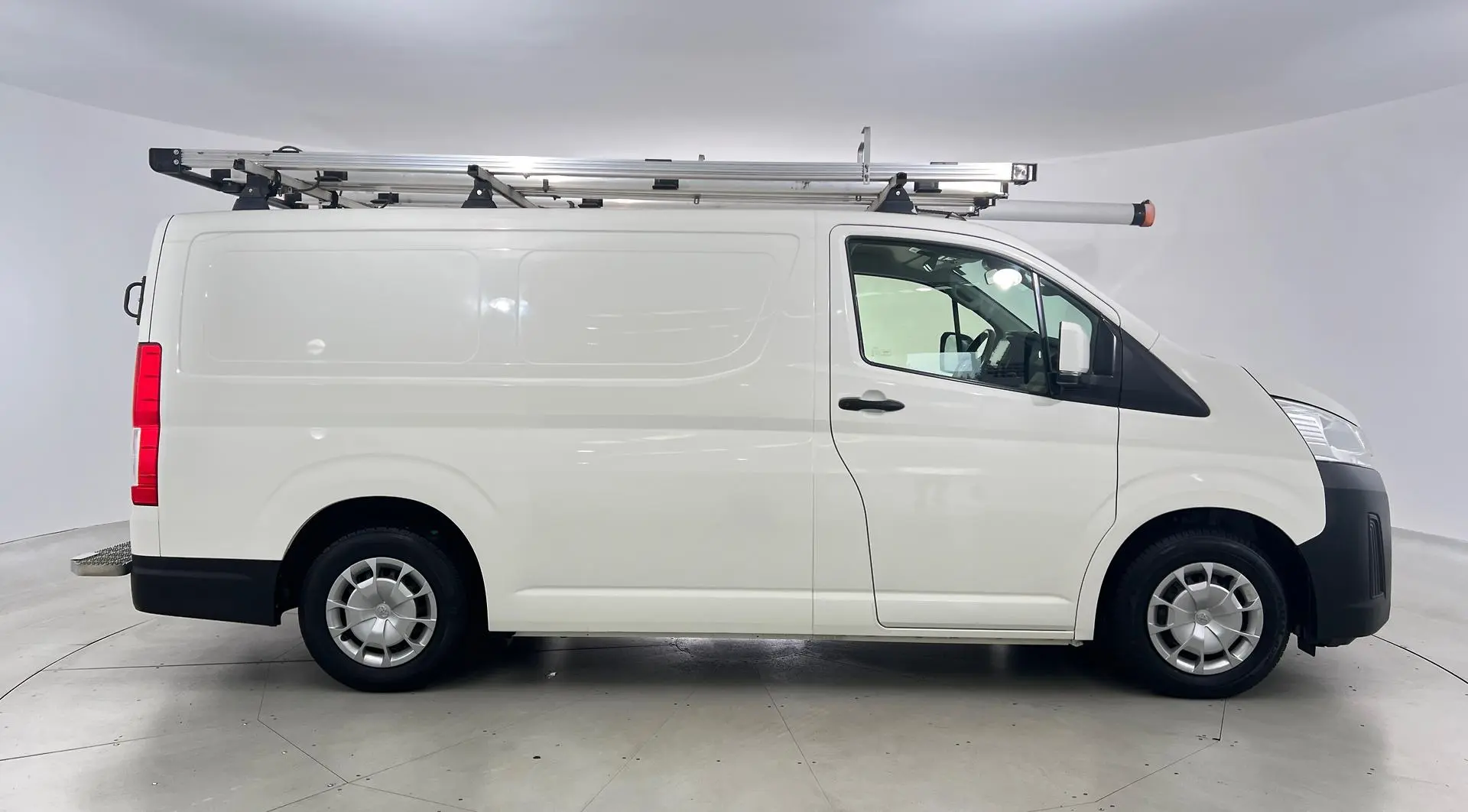 2020 Toyota Hiace Gallery Image 2