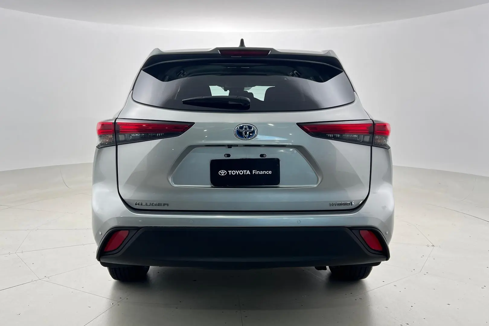 2023 Toyota Kluger Gallery Image 3