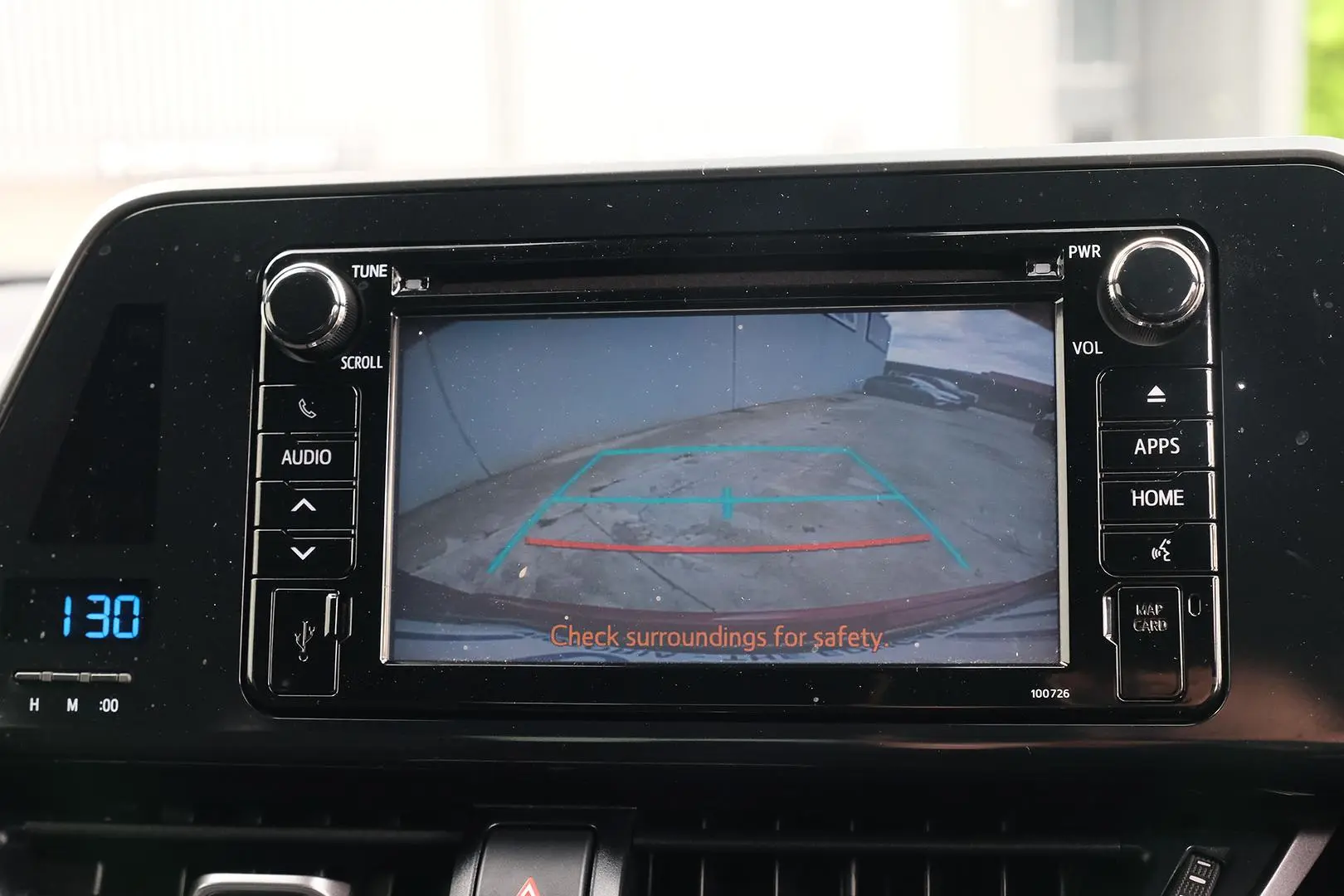 2018 Toyota C-HR Gallery Image 9