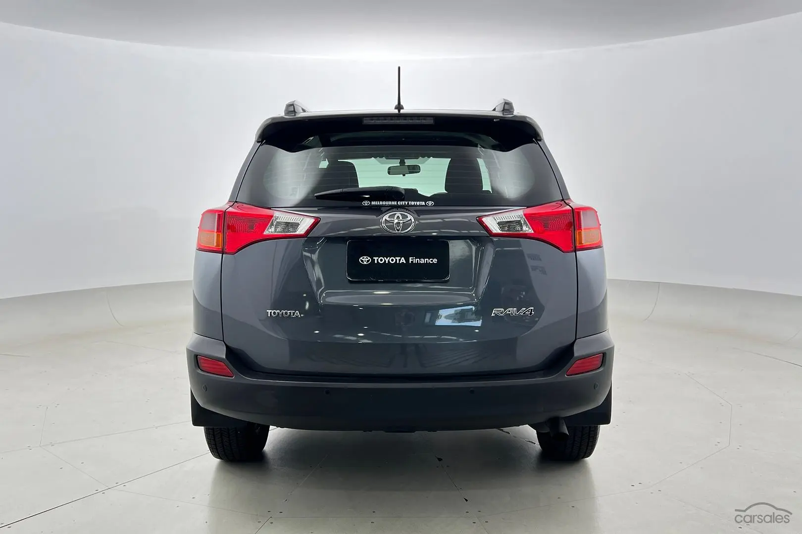 2015 Toyota RAV4 Image 8