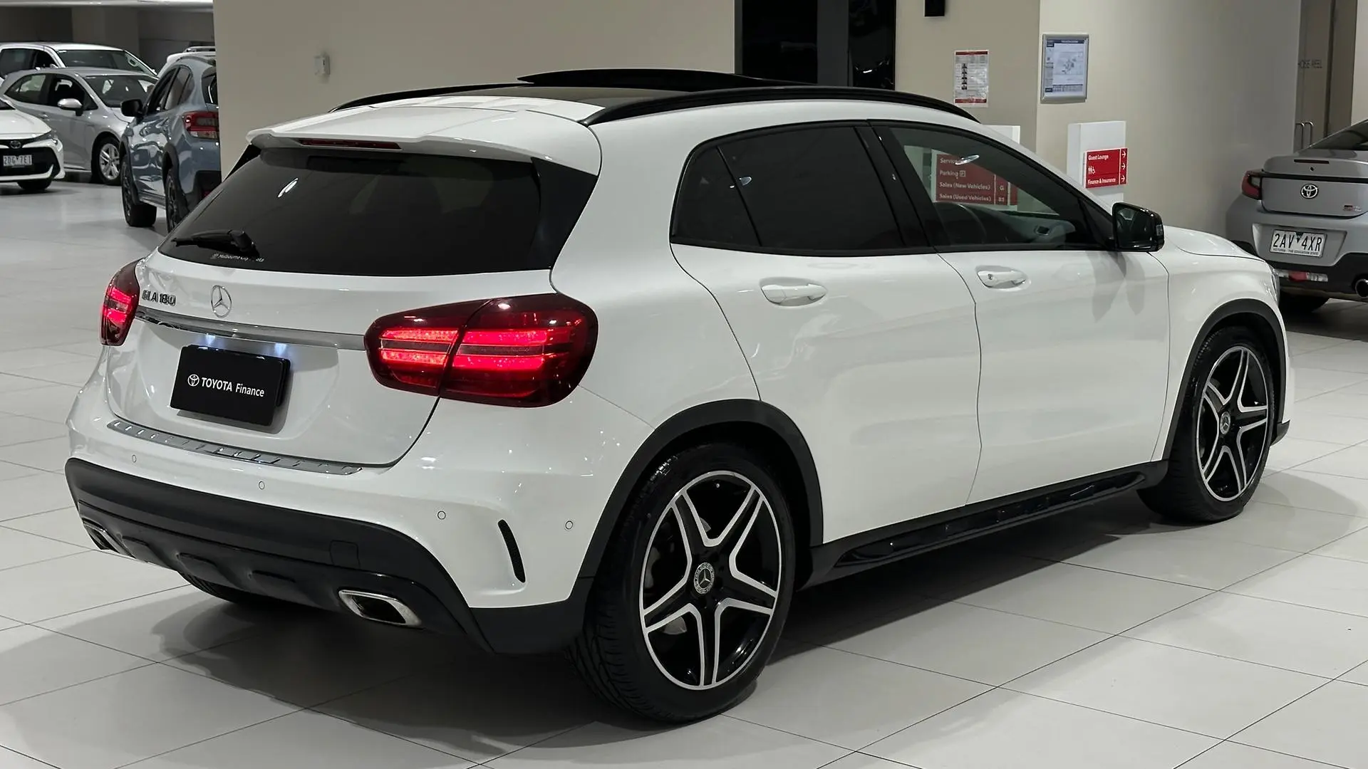 2018 Mercedes-Benz GLA-Class Gallery Image 10