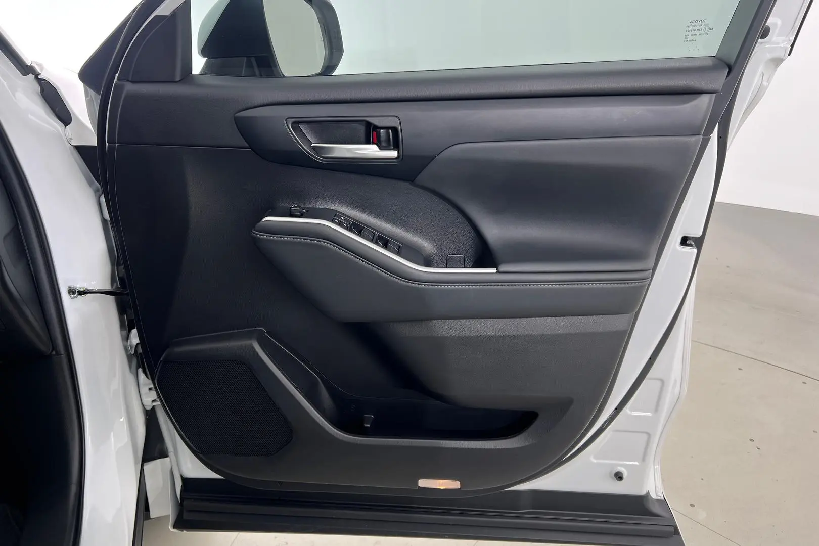 2022 Toyota Kluger Gallery Image 13