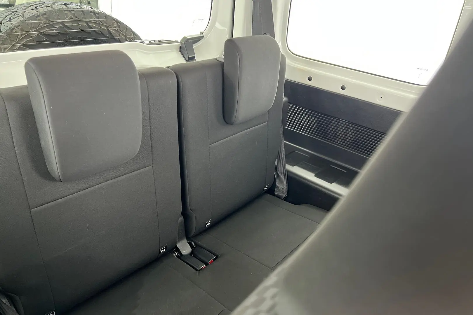 2021 Suzuki Jimny Gallery Image 16