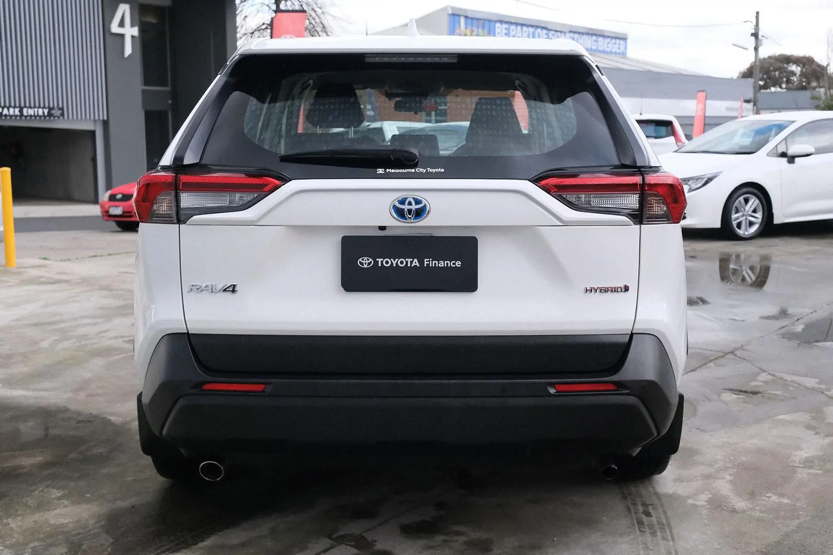 2021 Toyota RAV4 Gallery Image 4