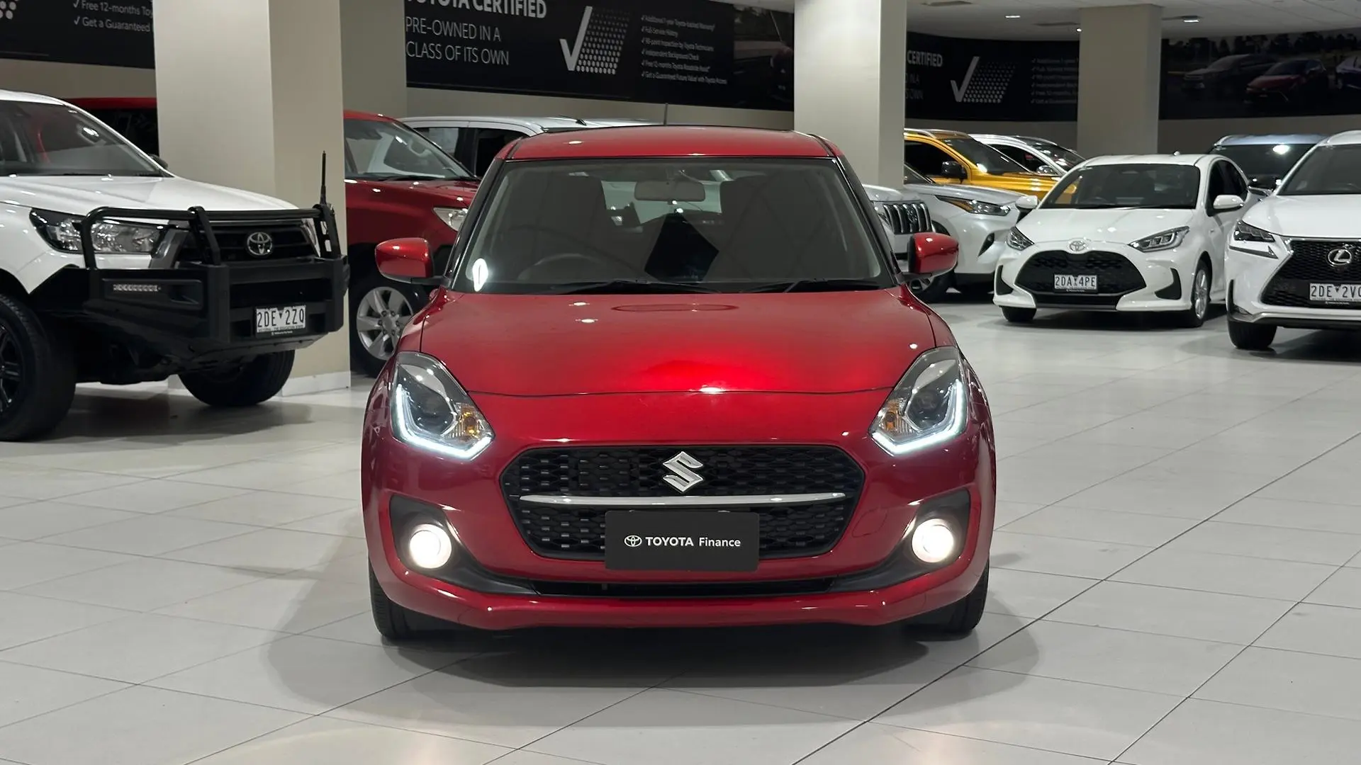 2022 Suzuki Swift Gallery Image 4