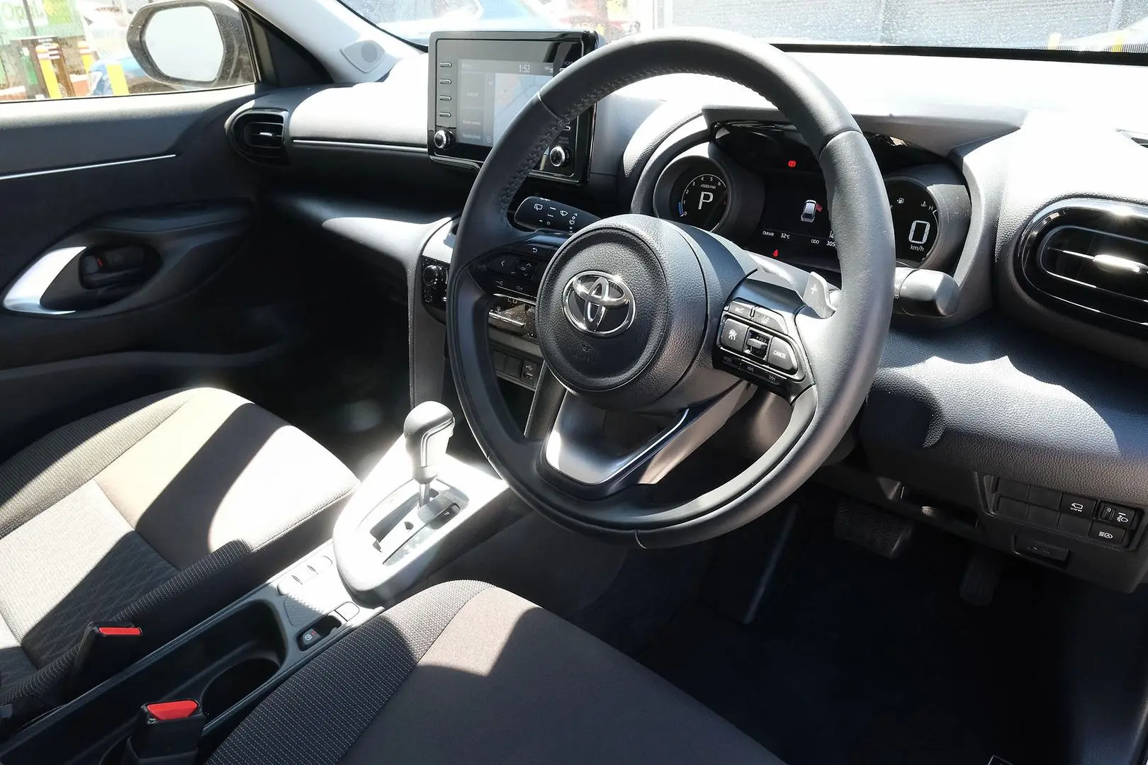 2023 Toyota Yaris Cross Gallery Image 7