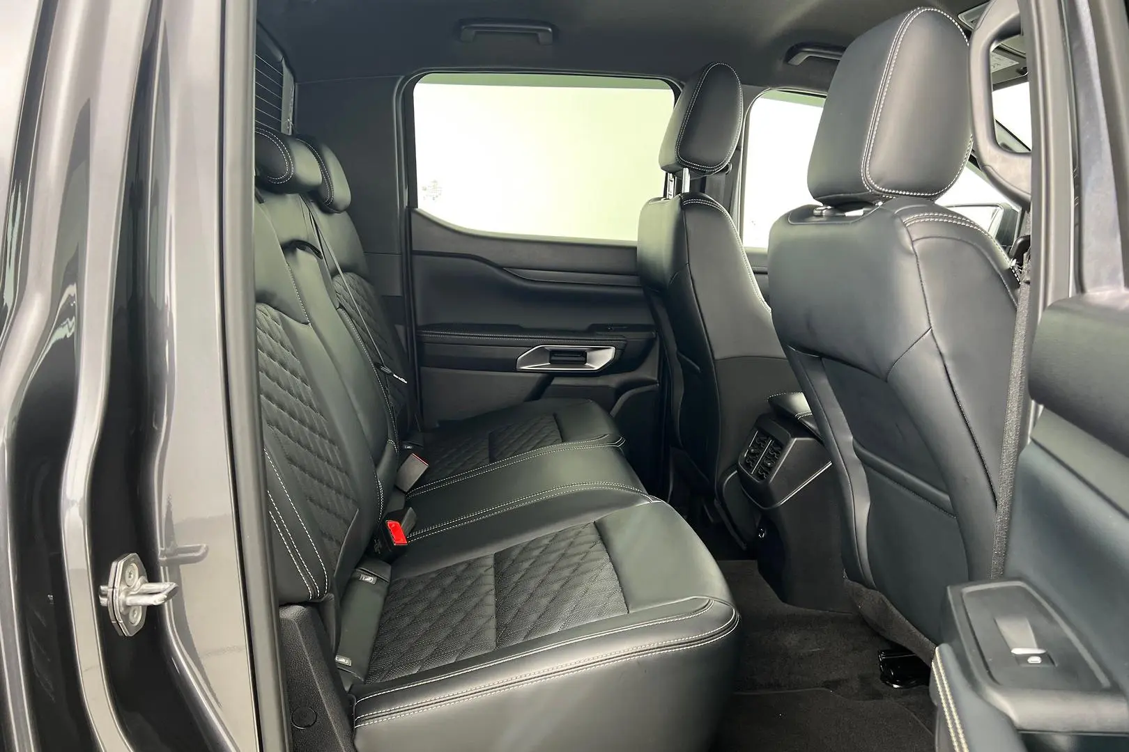 2024 Ford Ranger Gallery Image 16