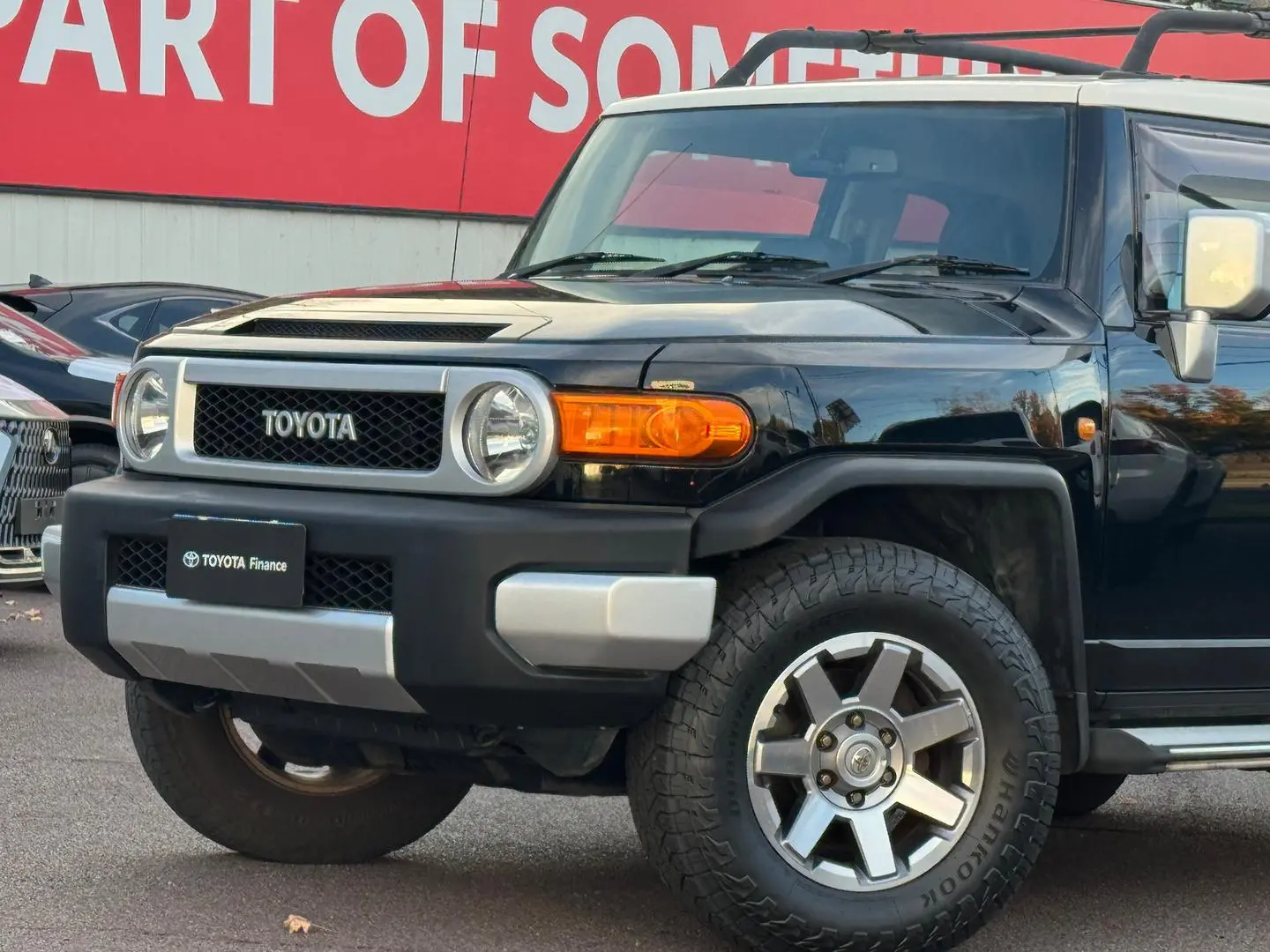 2014 Toyota FJ Cruiser Gallery Image 11