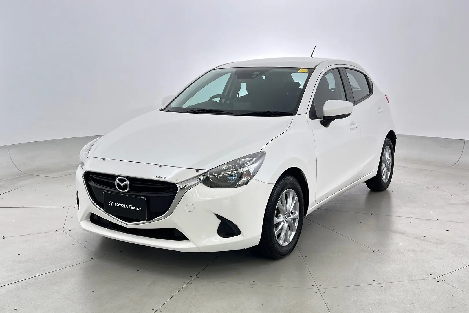 2018 Mazda 2 Gallery Image 10