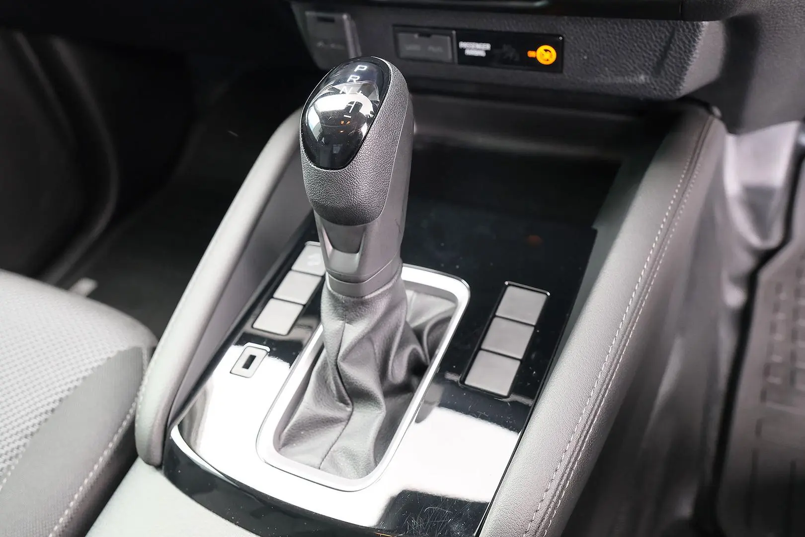 2024 Mazda BT-50 Gallery Image 8