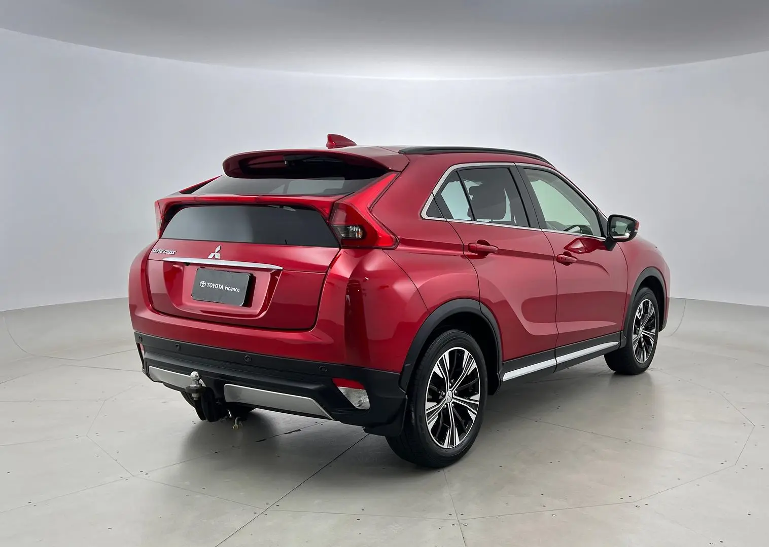 2018 Mitsubishi Eclipse Cross Image 3