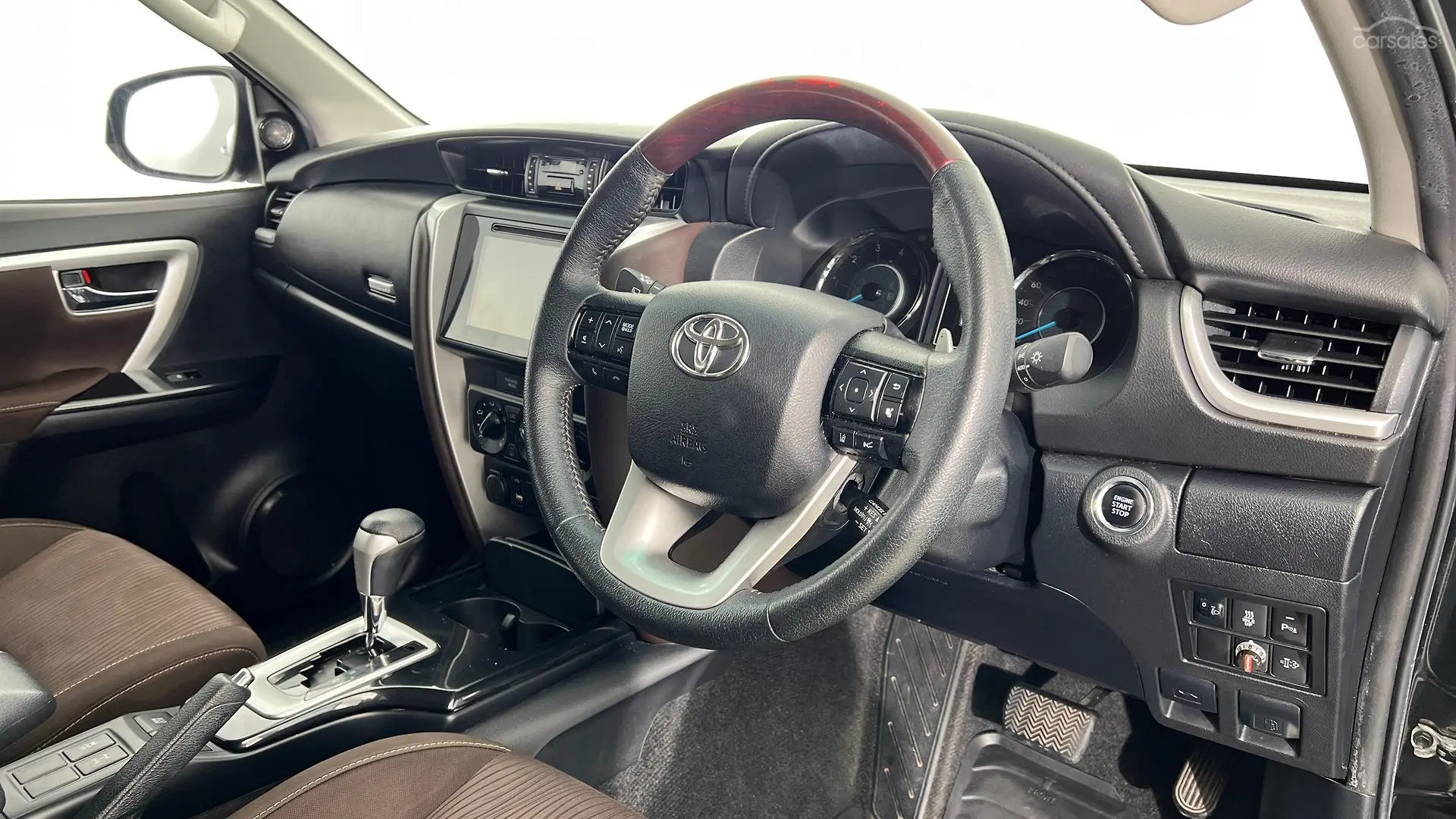 2019 Toyota Fortuner Image 21