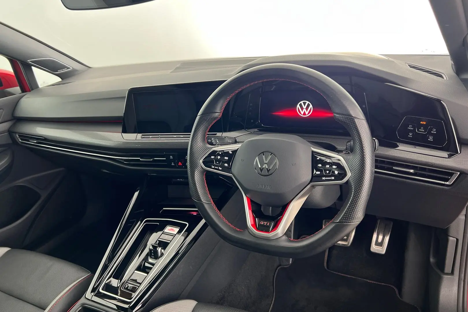 2023 Volkswagen Golf Gallery Image 12